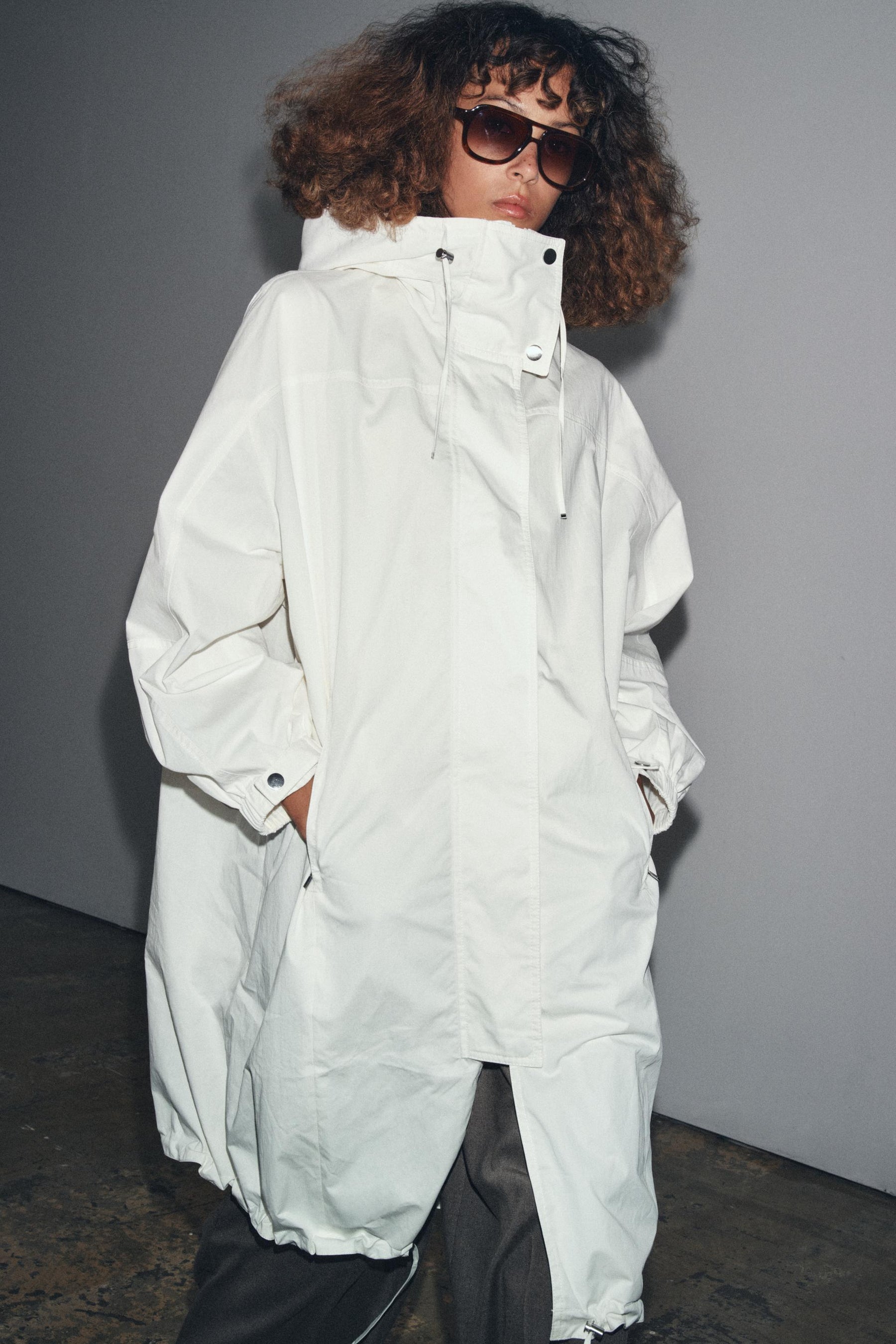 OVERSIZE MULTI-POSITION HOODED PARKA ZW COLLECTION - Image 4