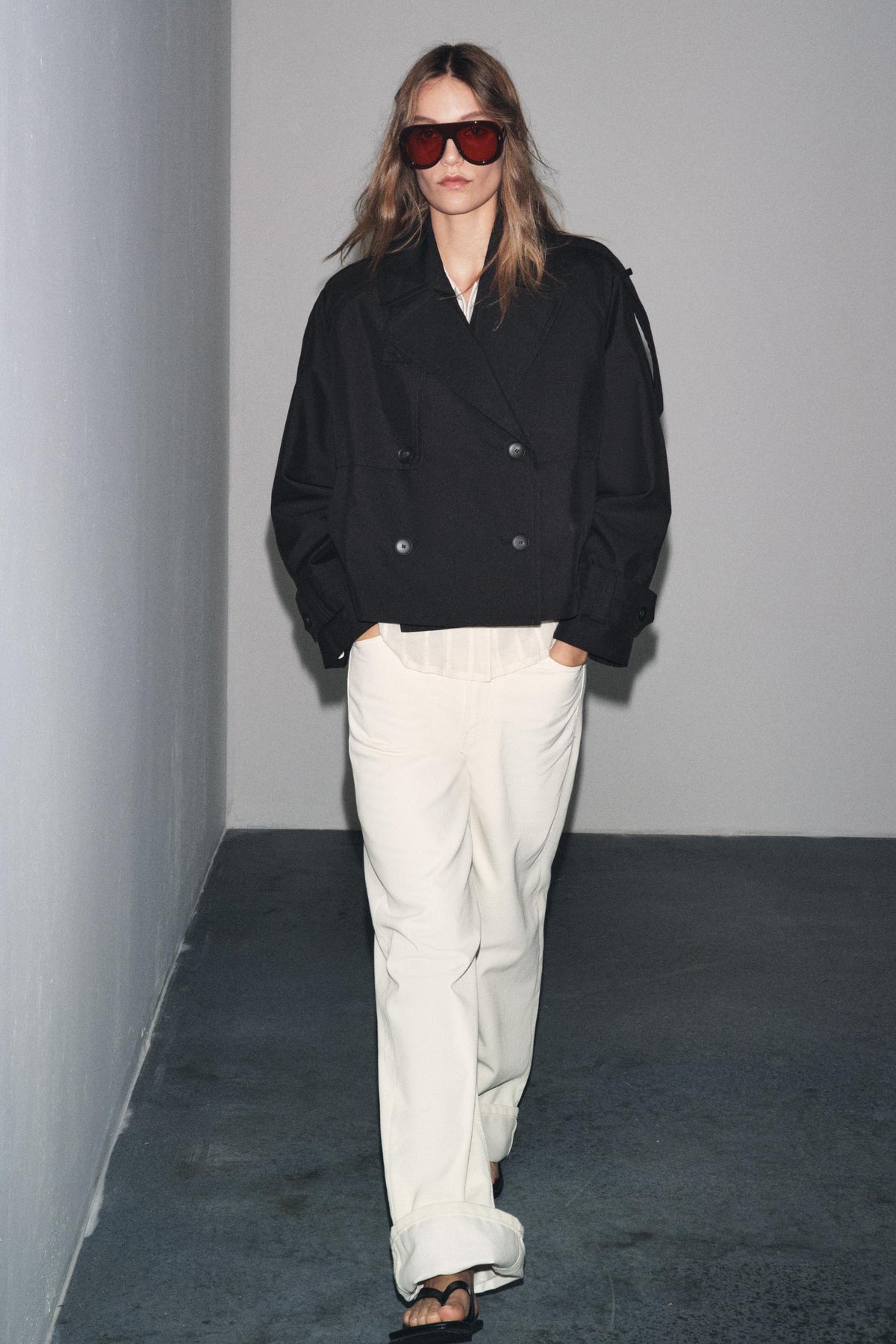 SHORT WATER-REPELLENT TRENCH ZW COLLECTION - Image 2