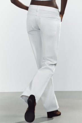 Wide-leg low-rise jeans