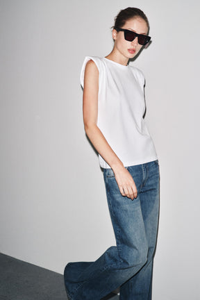 Wide-Leg Low-Rise Jeans