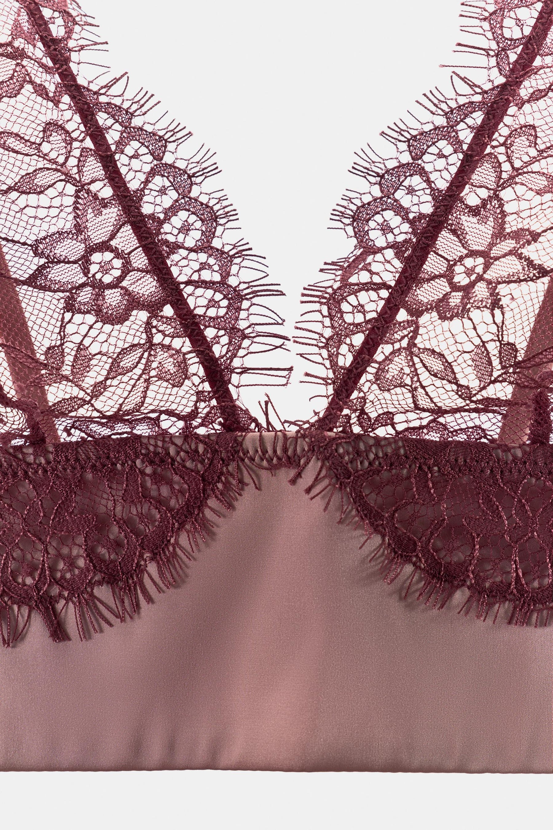 LACE TRIANGLE BRALETTE