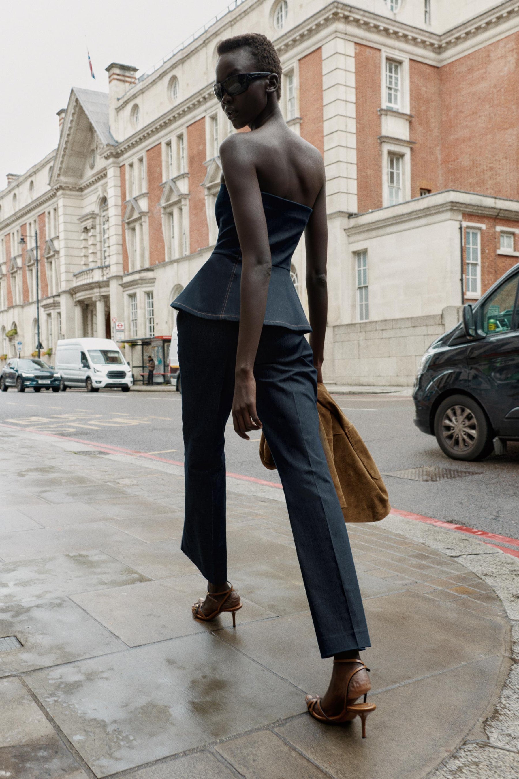 CONTRAST TOPSTITCH TROUSERS