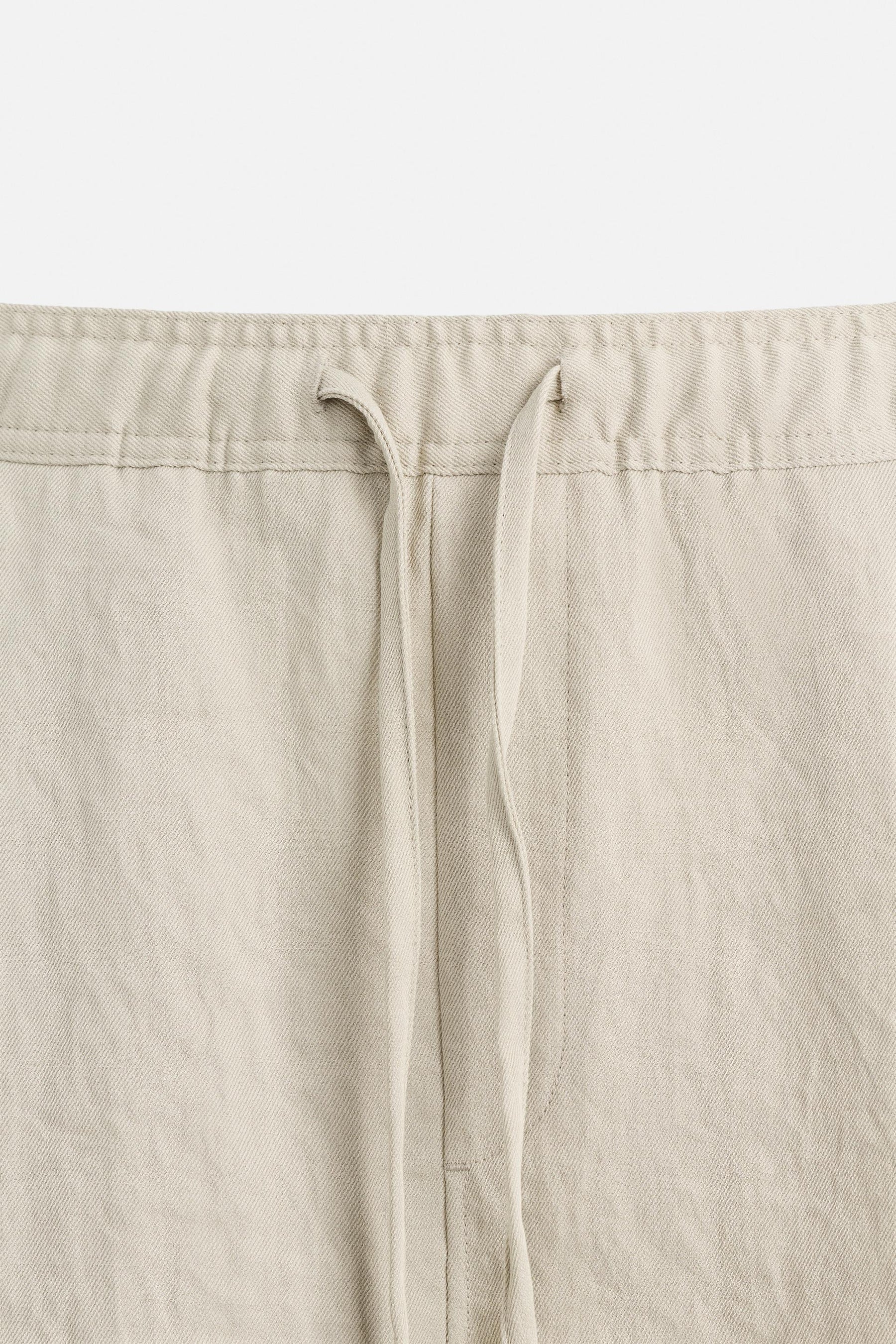 PLEATED FLOWING BERMUDA SHORTS - Image 9