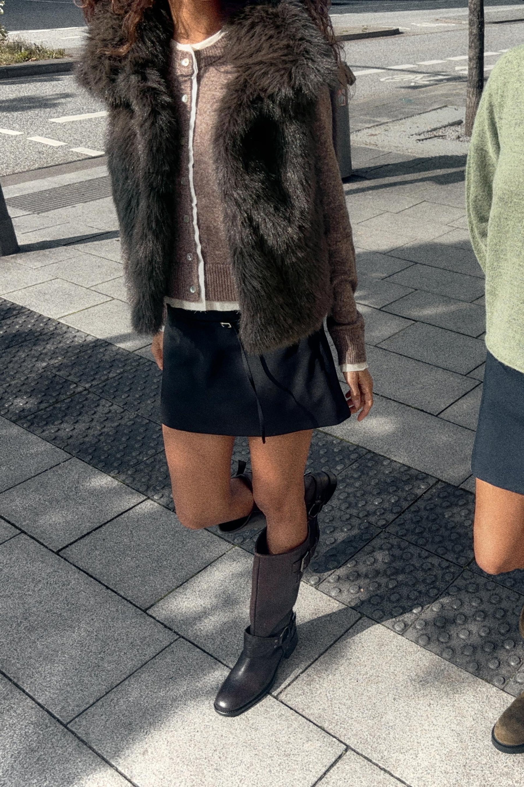 FAUX FUR GILET - Image 4