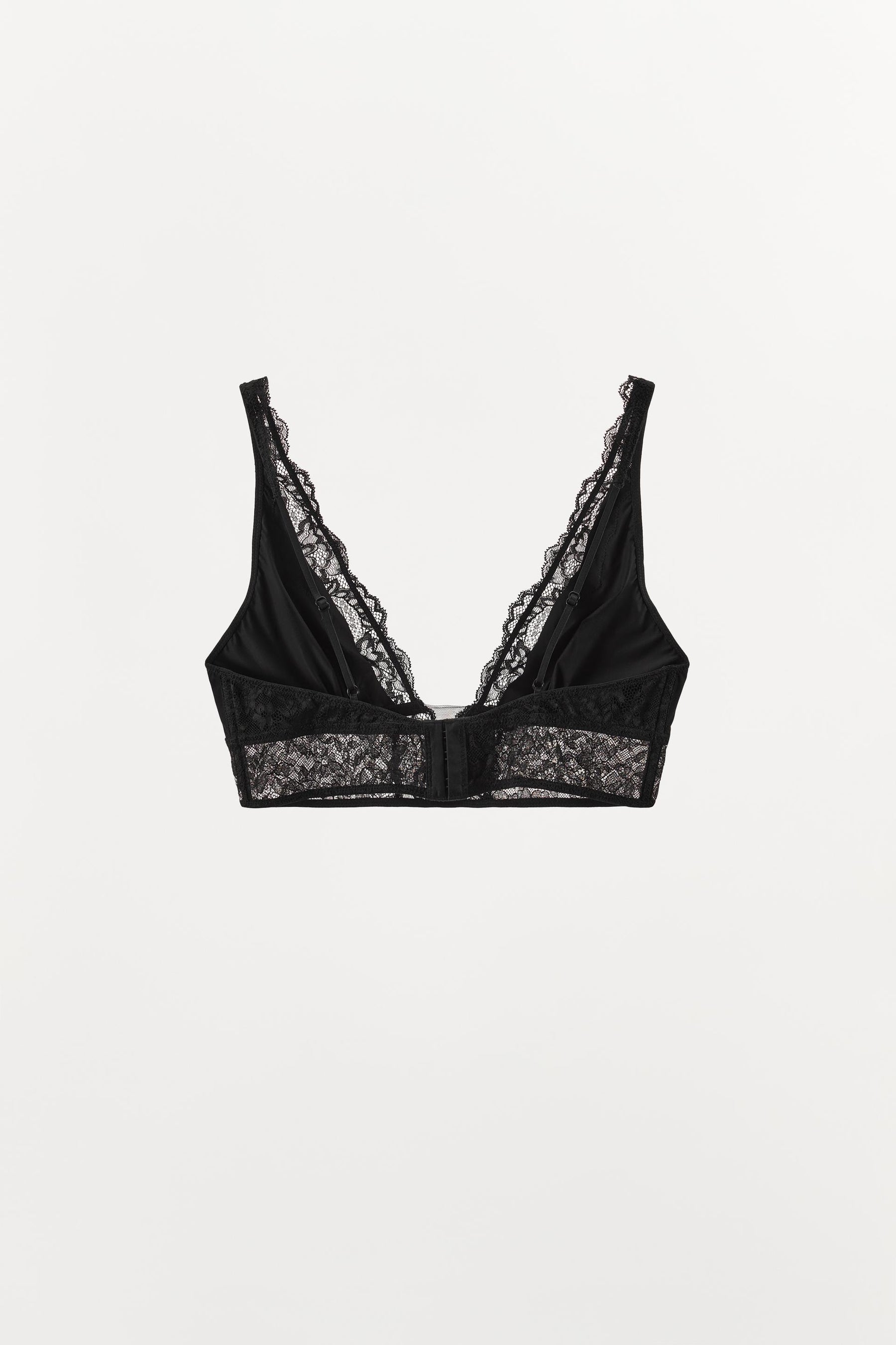 LACE TRIANGLE BRALETTE