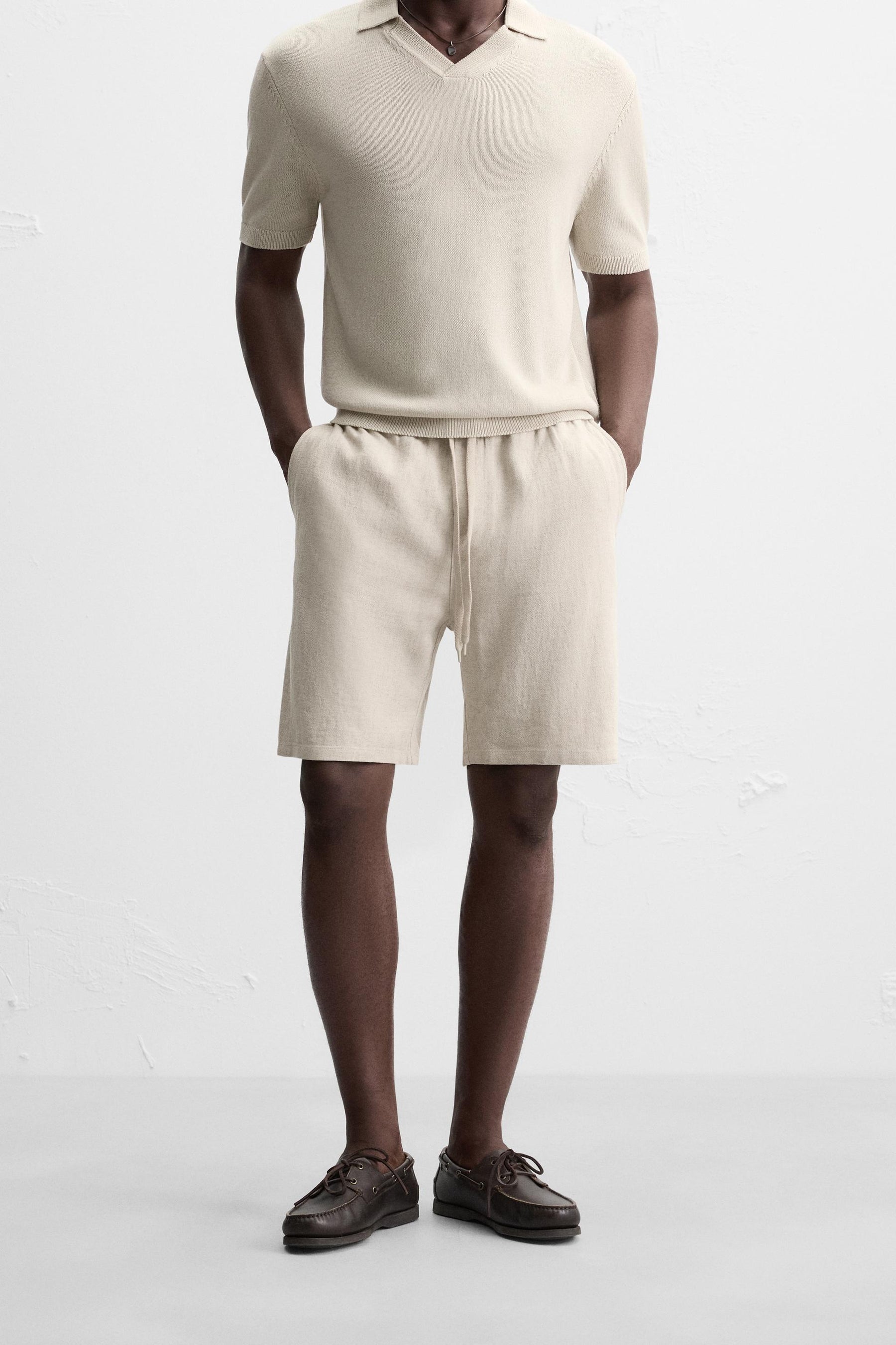 LINEN - VISCOSE BERMUDA SHORTS - Image 2