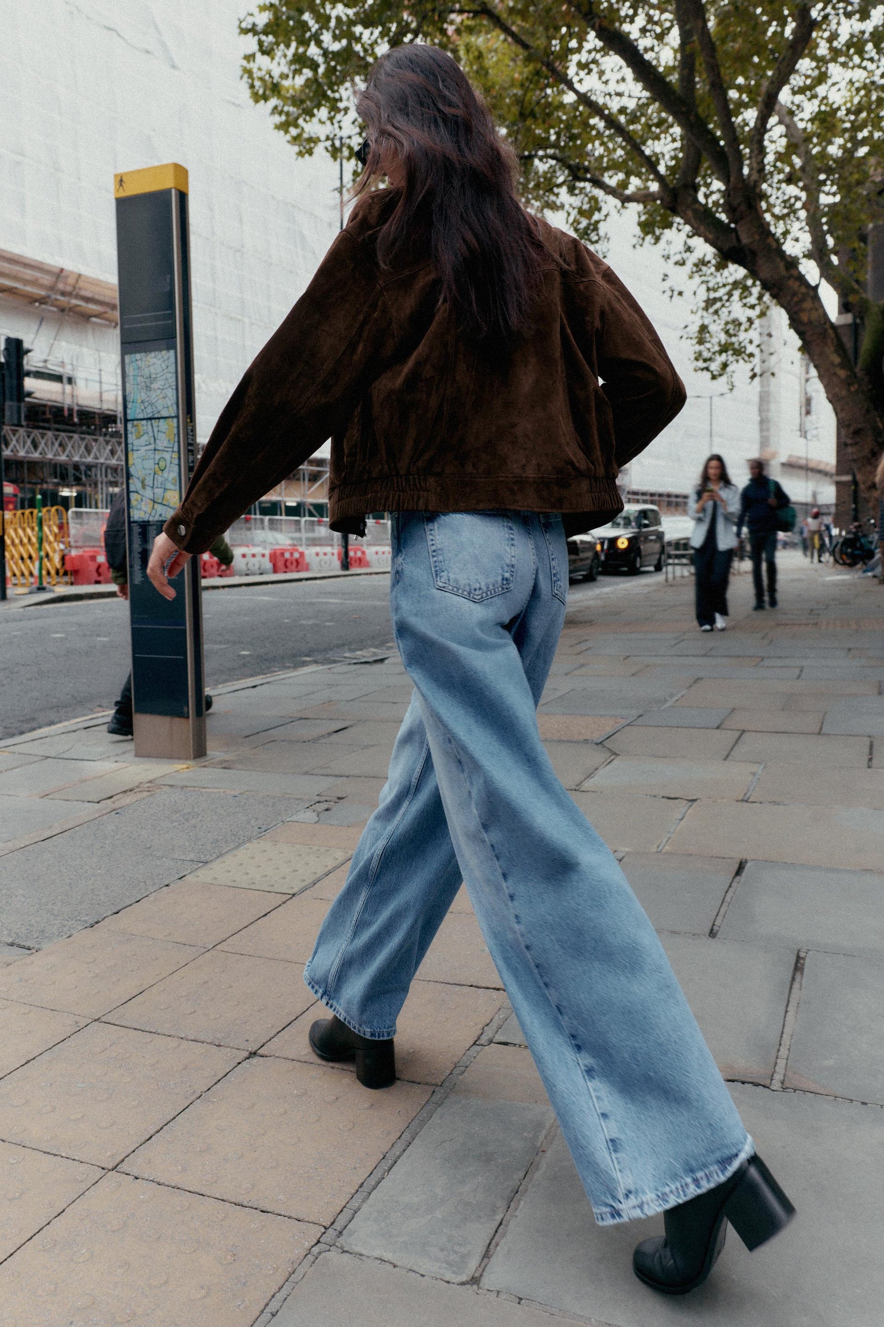 High-Waist Wide-Leg Jeans