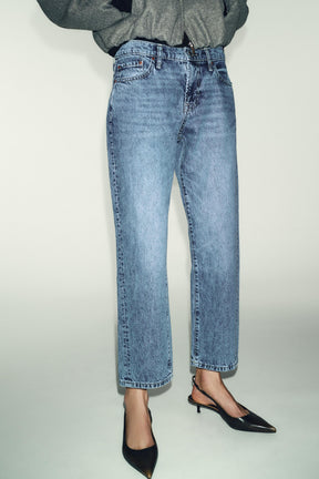 Cropped Mid-Rise Jeans