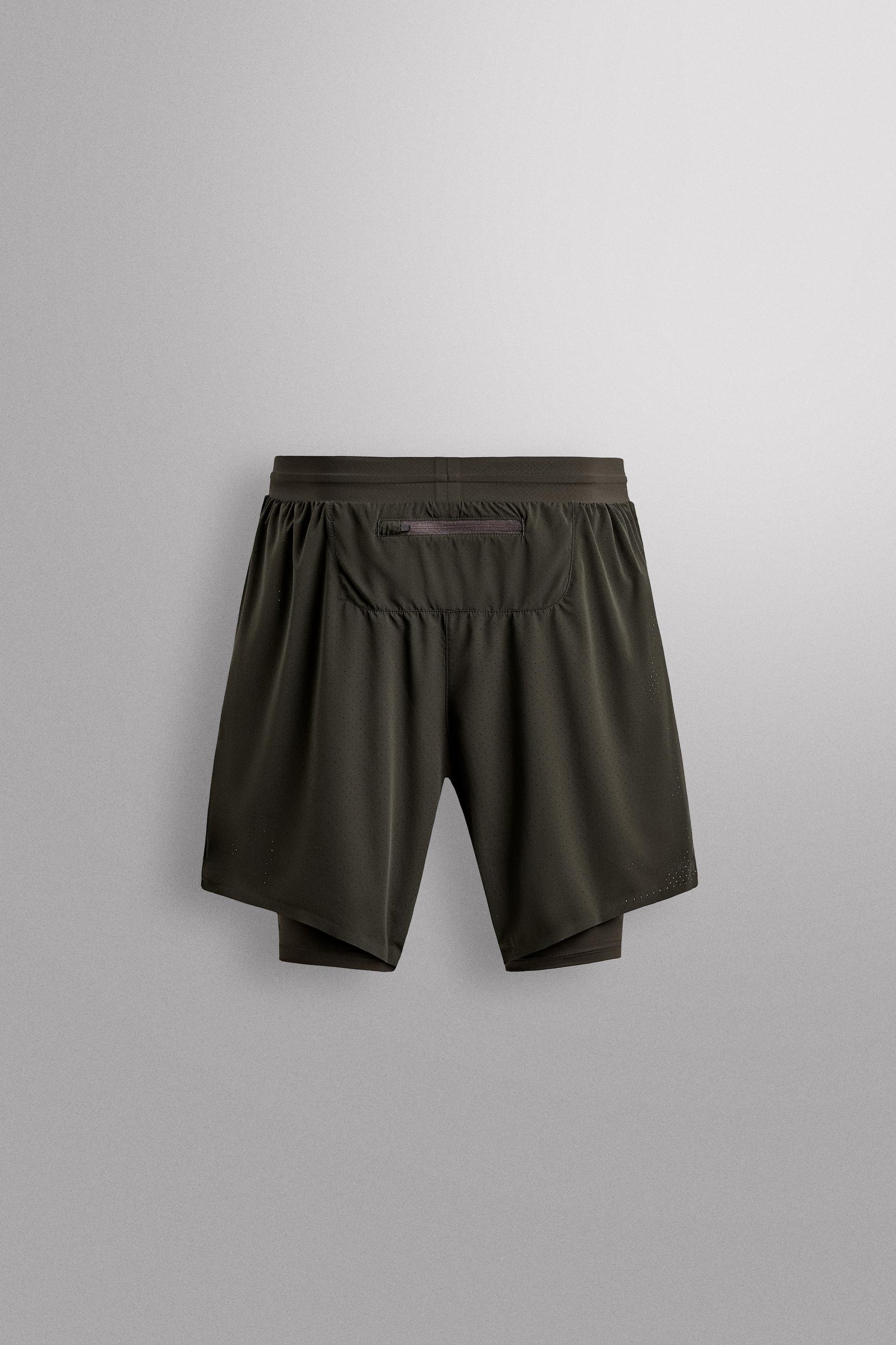 2-IN-1 TRAINING SHORTS - Image 8