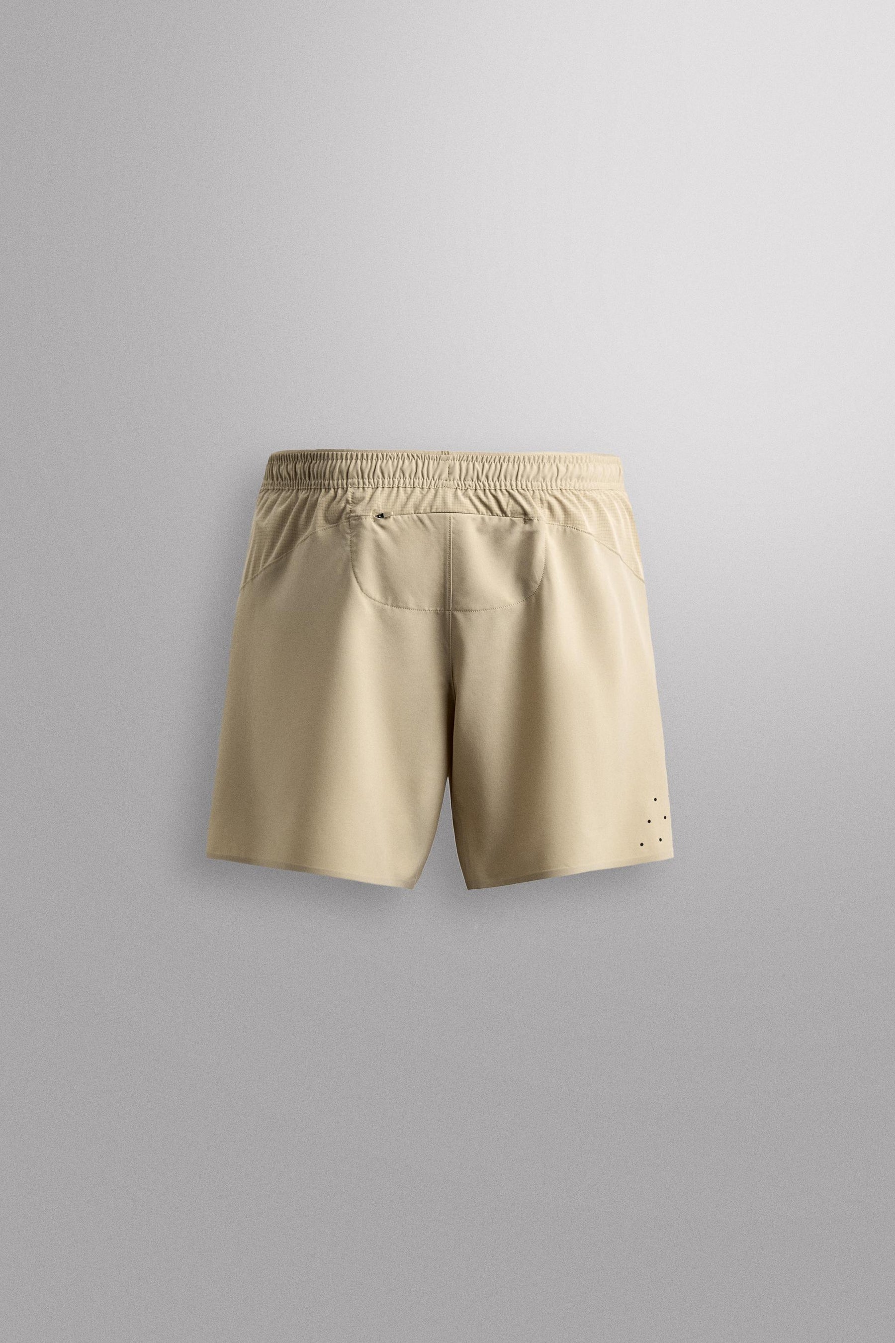 BASIC TRAINING SHORTS - Image 2