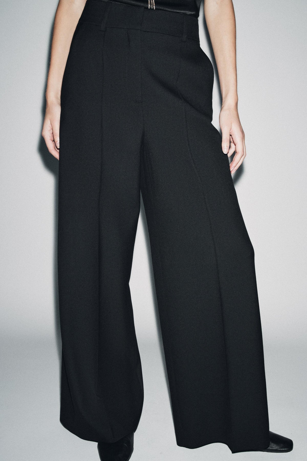 Wide-Leg Trousers with Wool