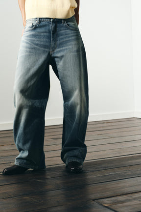 Mid-Waist Baggy Jeans