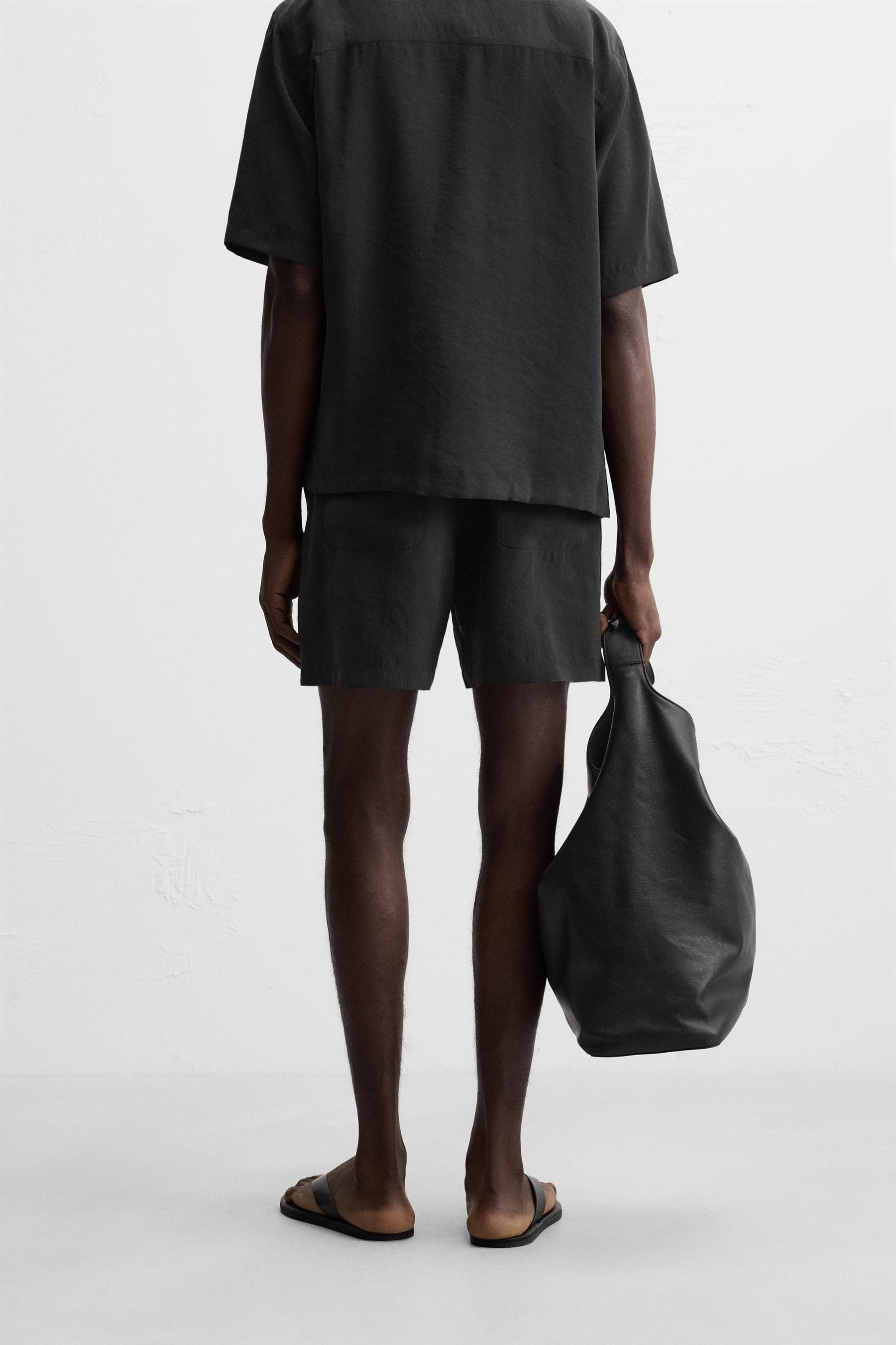 SHORT REGULAR FIT BERMUDA SHORTS - Image 3