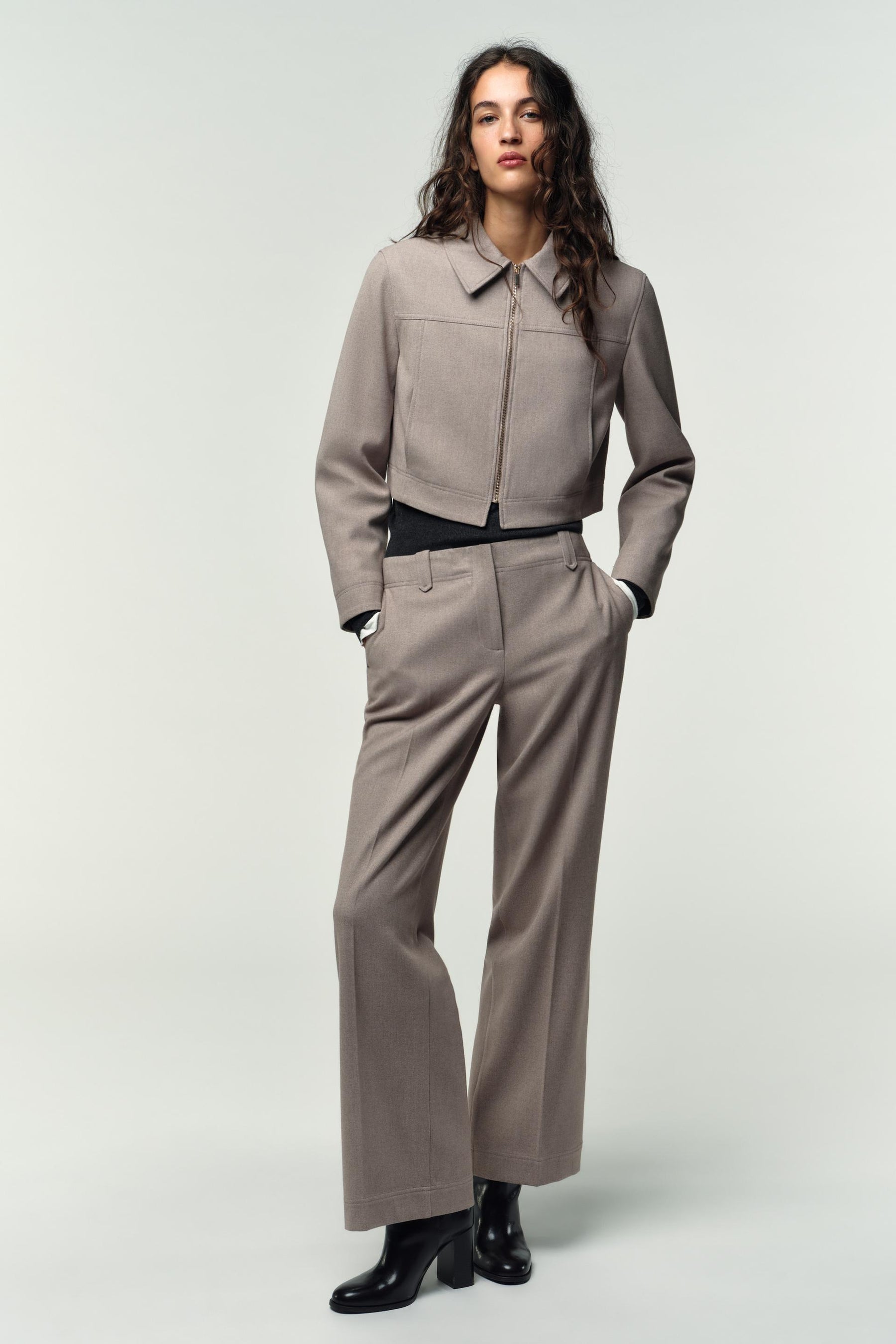 Straight-leg trousers