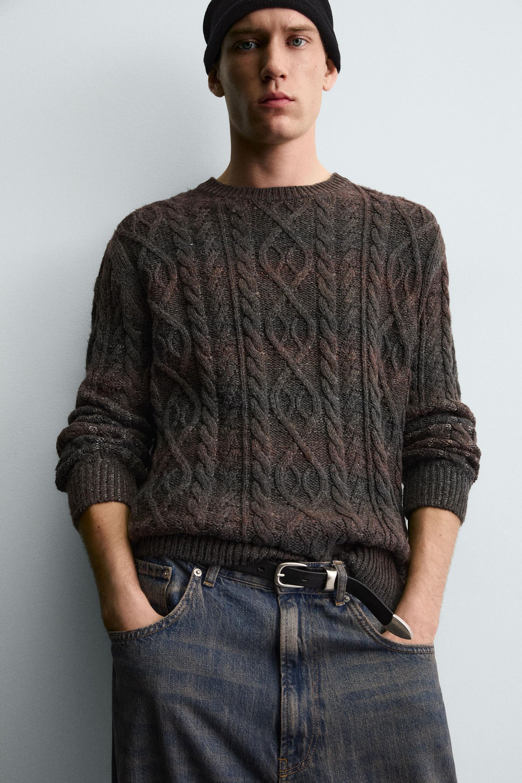 TEXTURED CABLE-KNIT JUMPER - Image 5