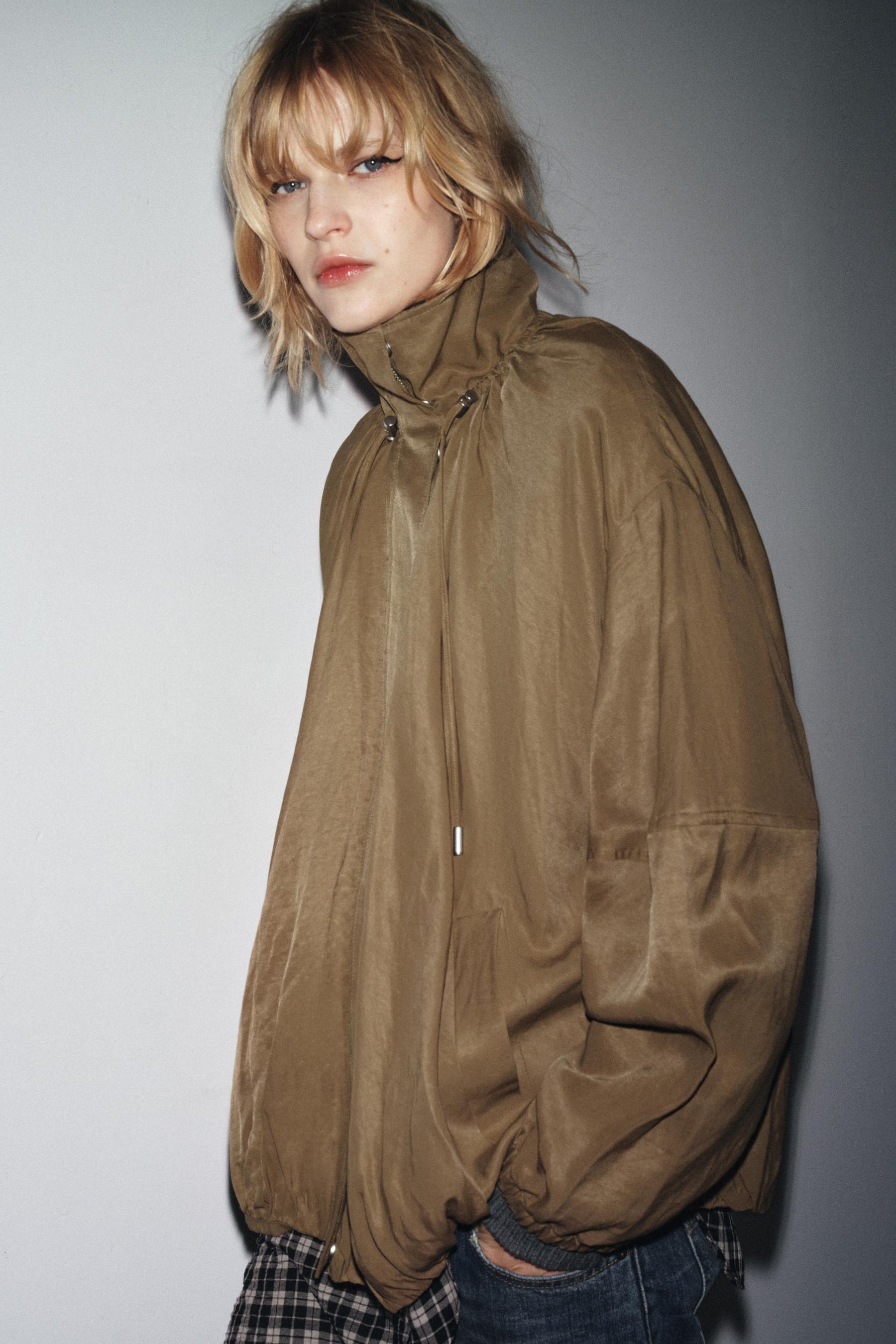 ZW COLLECTION FLUID BOMBER JACKET - Image 3