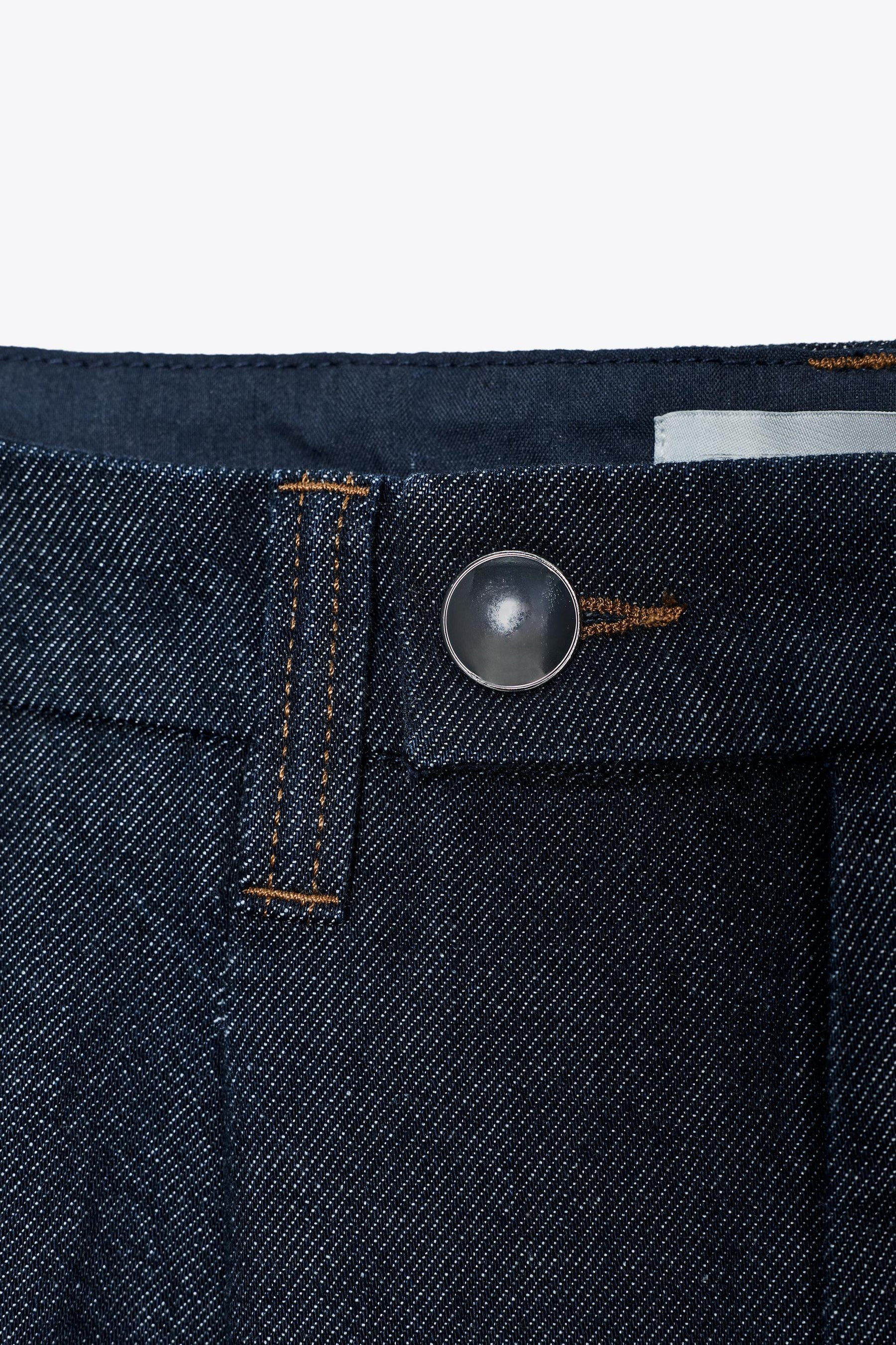 WIDE-LEG MID-WAIST JEANS