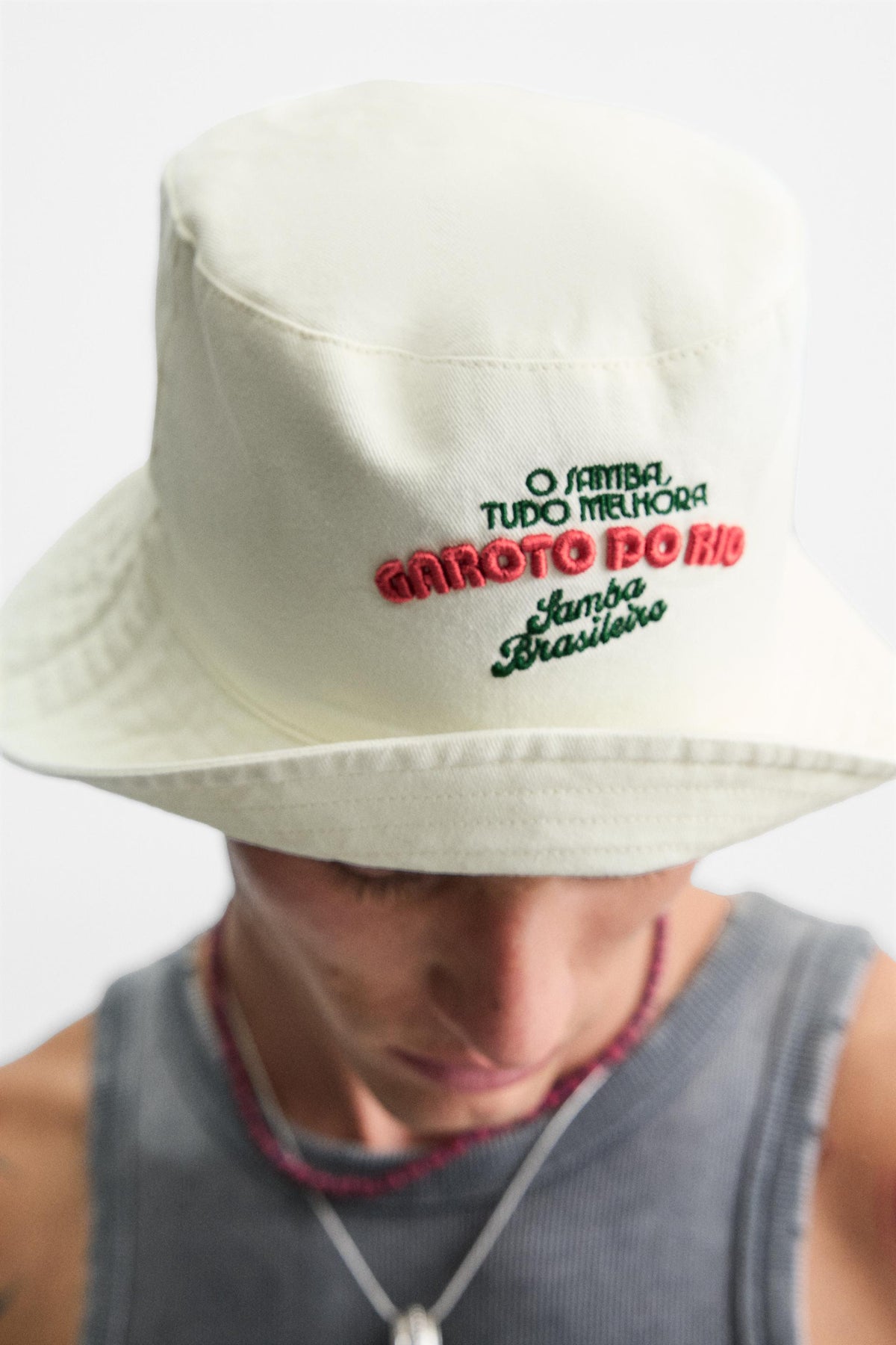 CONTRAST EMBROIDERY BUCKET HAT - Image 2