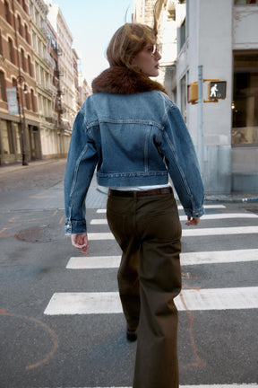 Z1975 FAUX FUR COLLAR SHORT DENIM JACKET - Image 6