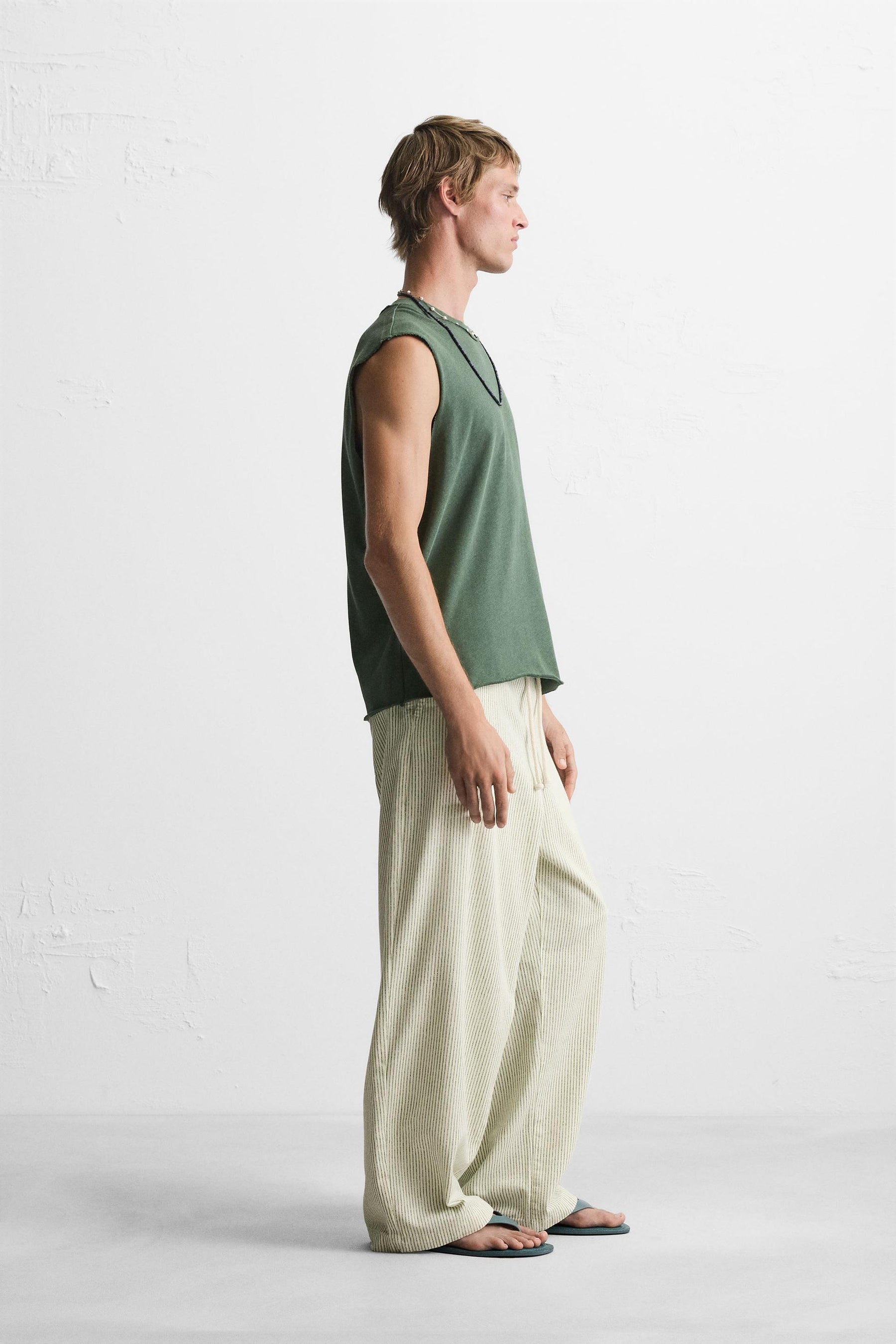 IRREGULAR KNIT TANK TOP - Image 4
