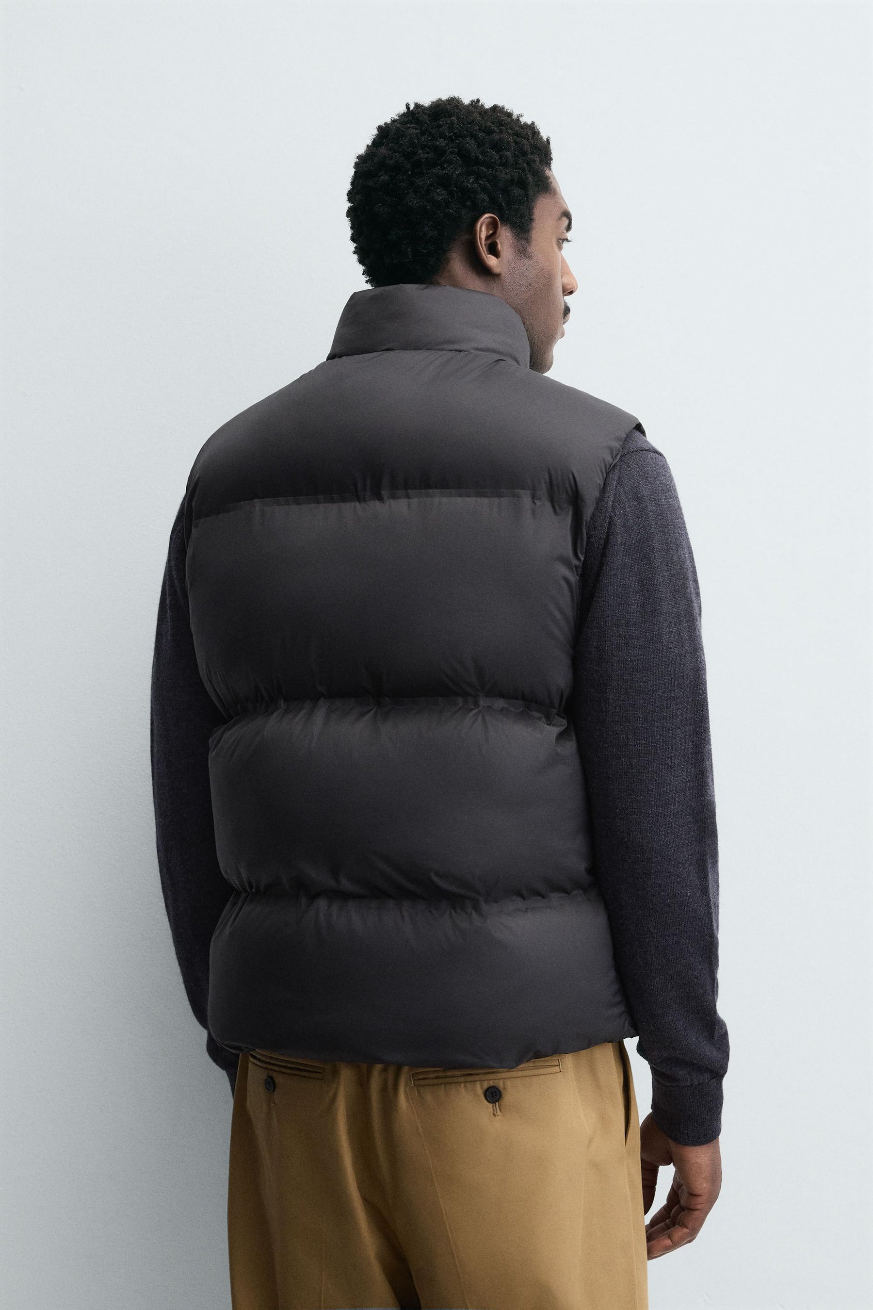 WATER-REPELLENT PUFFER GILET - Image 3