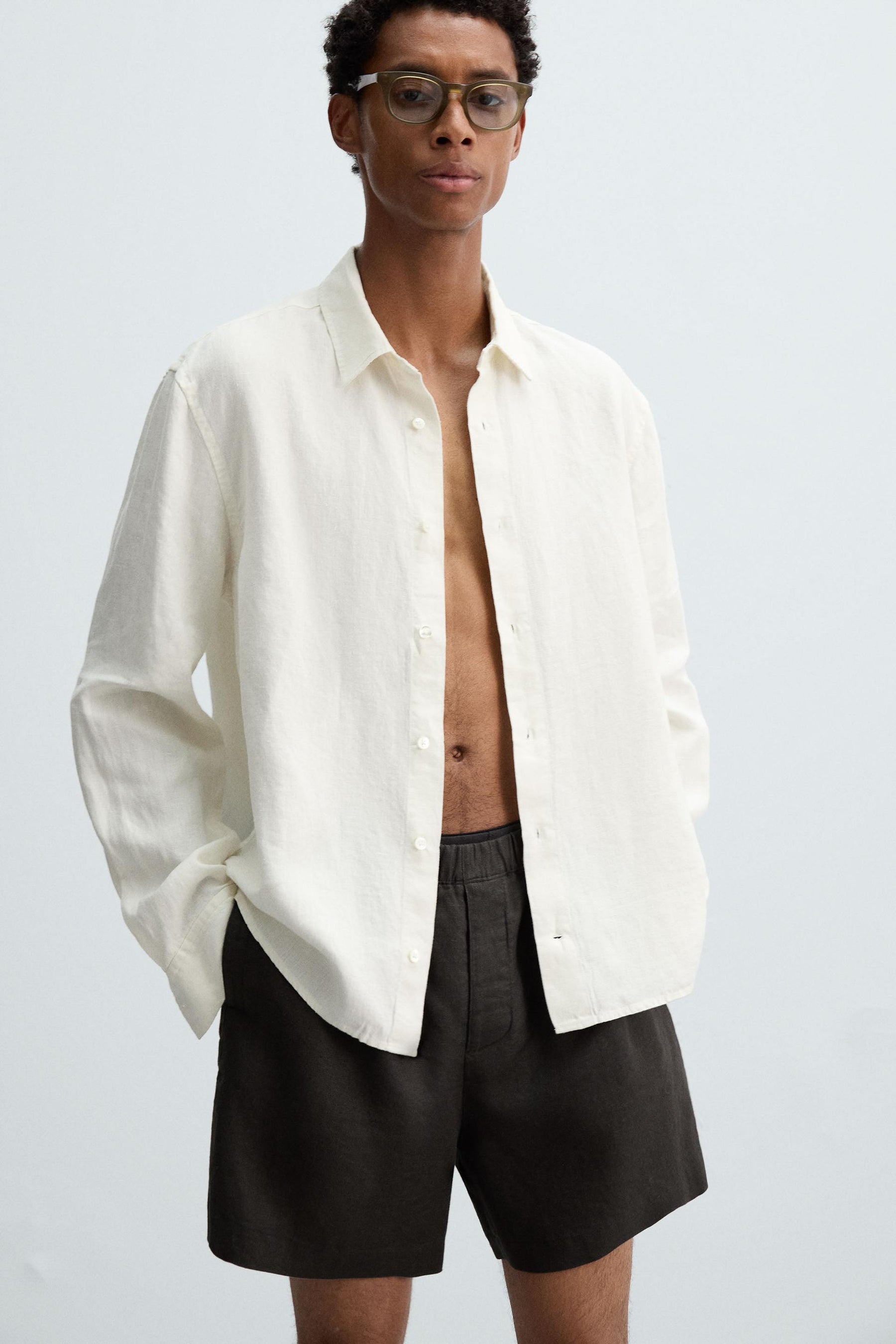 100% LINEN BERMUDA SHORTS - Image 5