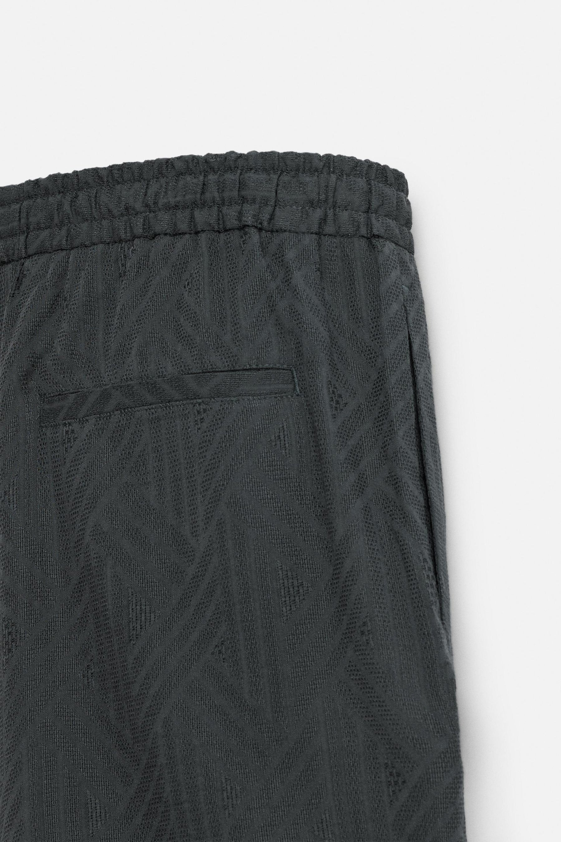 GEOMETRIC JACQUARD BERMUDA SHORTS - Image 10