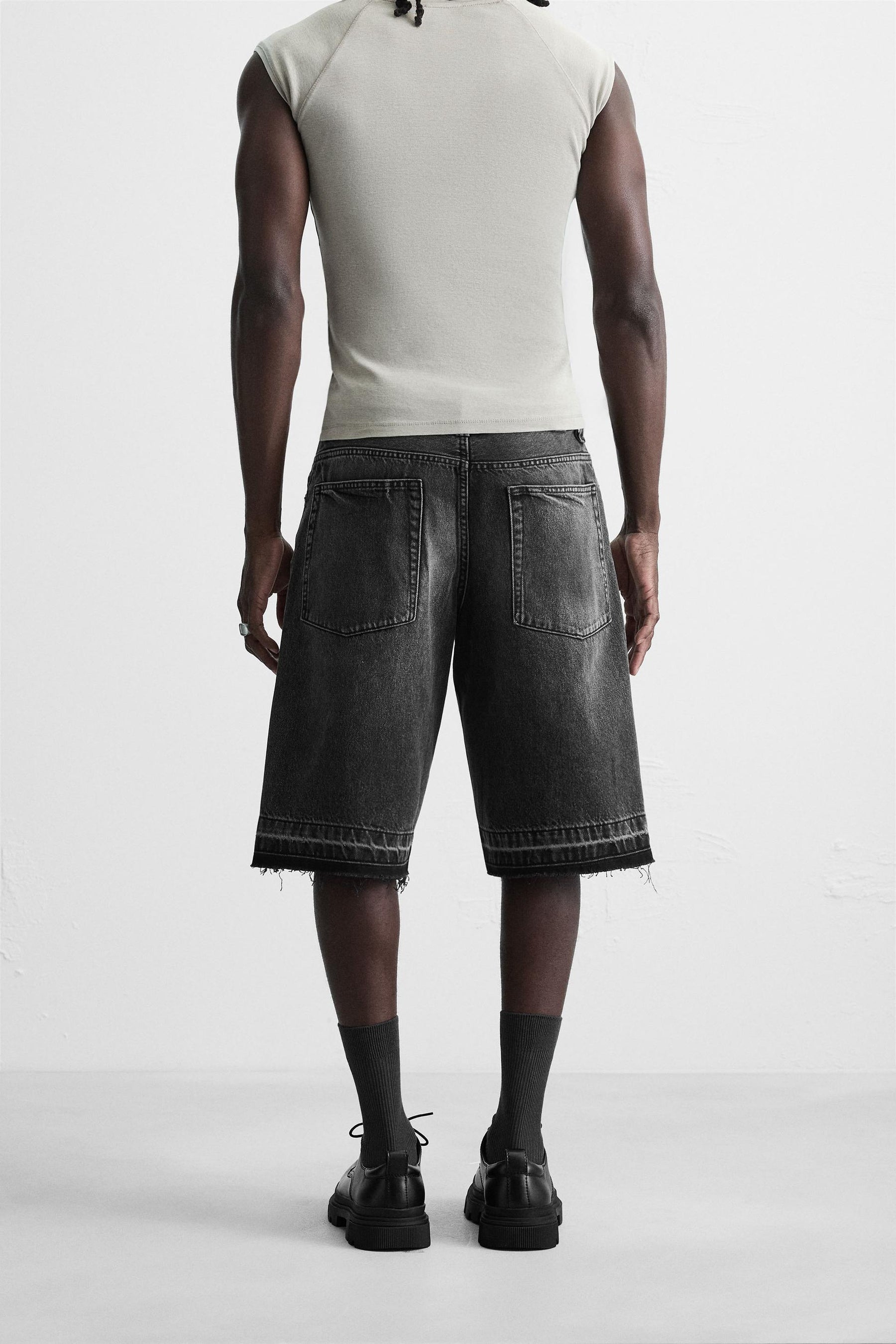 BAGGY FIT DENIM BERMUDA SHORTS - Image 3