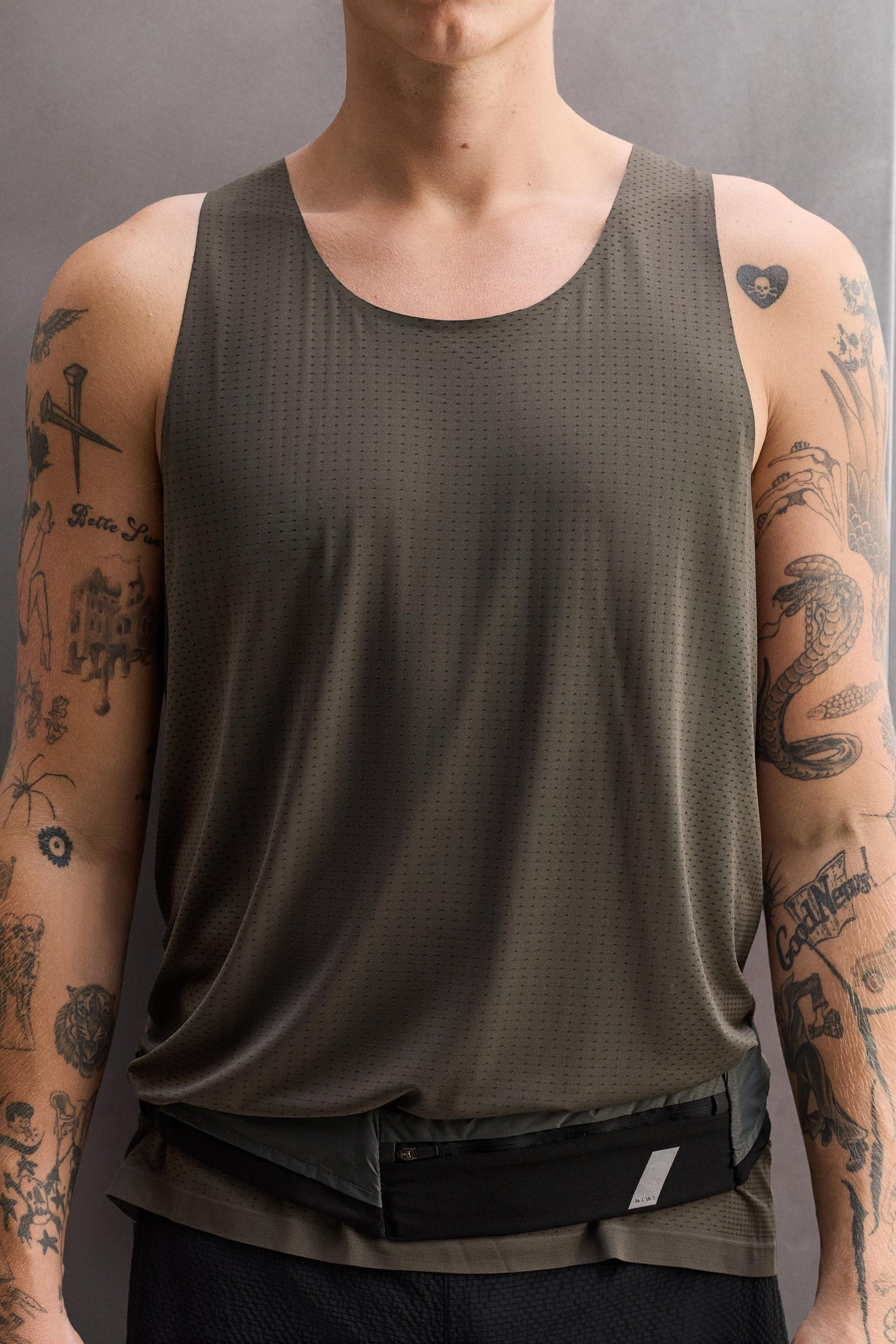 SEAMLESS TANK TOP - Image 5