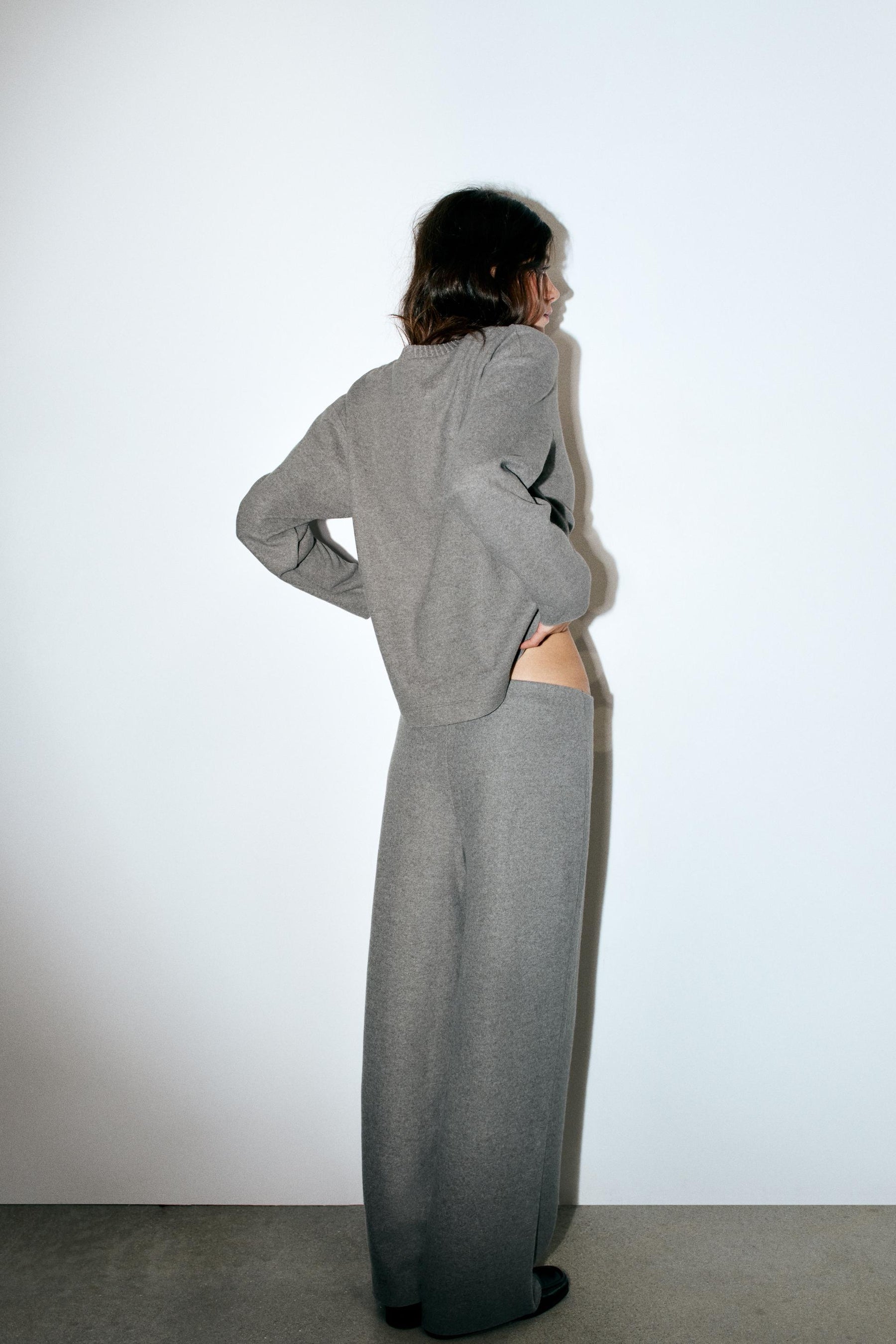 STRAIGHT-LEG TROUSERS