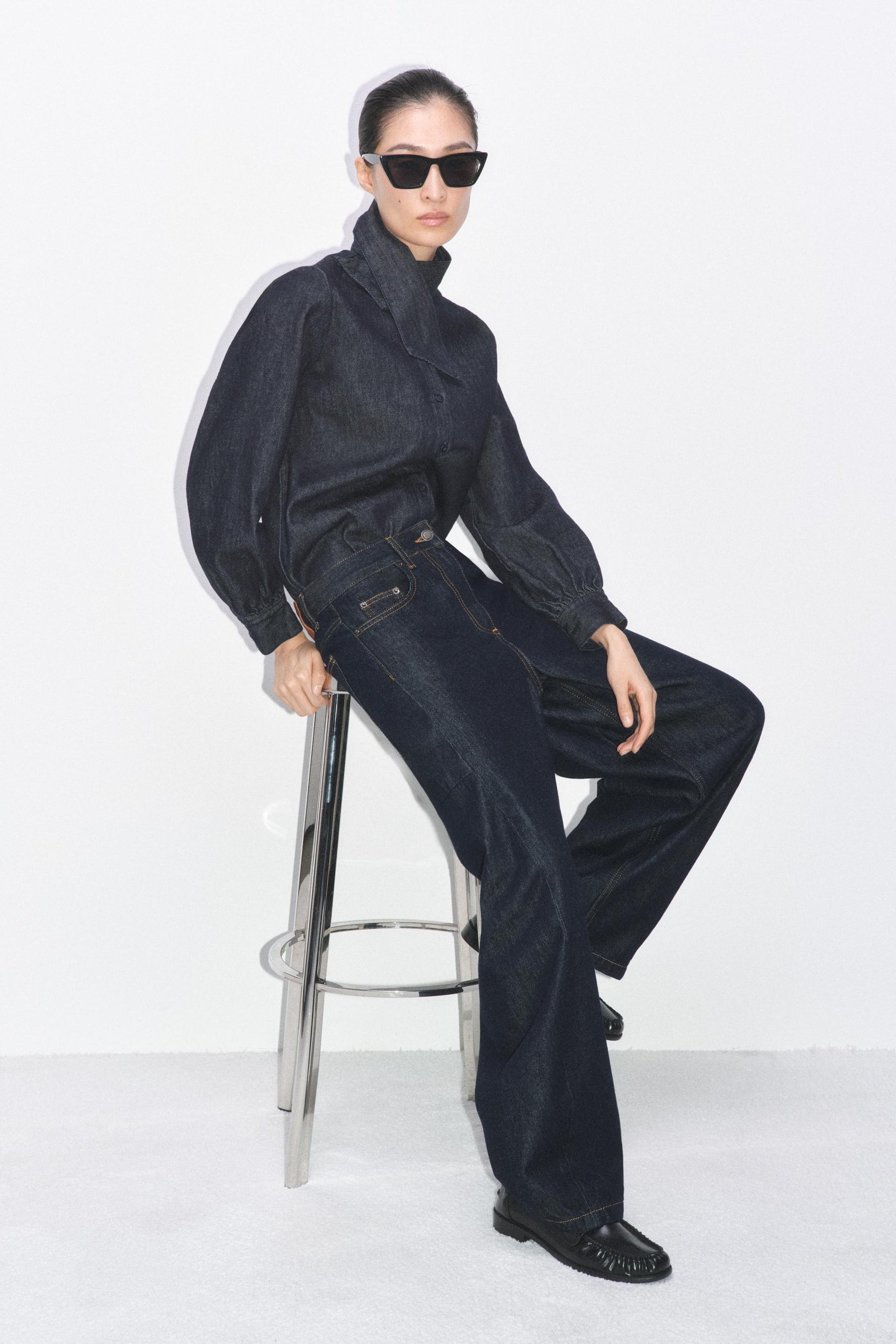 Ankle Balloon Mid-Waist Jeans