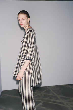 SHORT SLEEVE STRIPED KNIT JUMPER WITH LINEN BLEND - Image 3