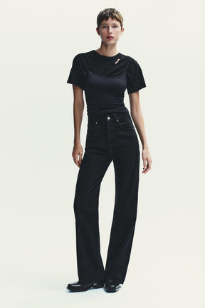 HIGH-WAIST WIDE-LEG JEANS