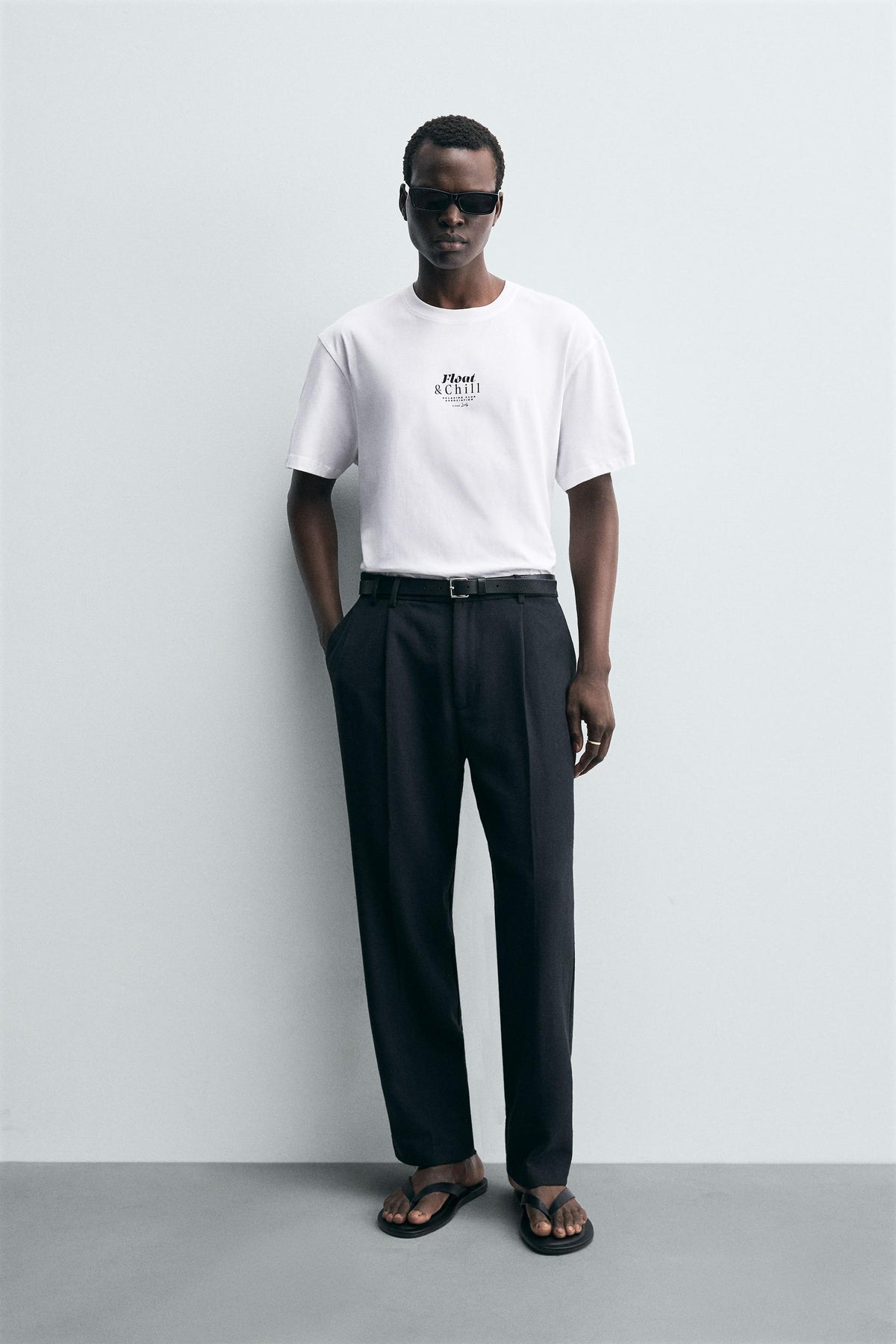 CONTRAST PRINT T-SHIRT - Image 1