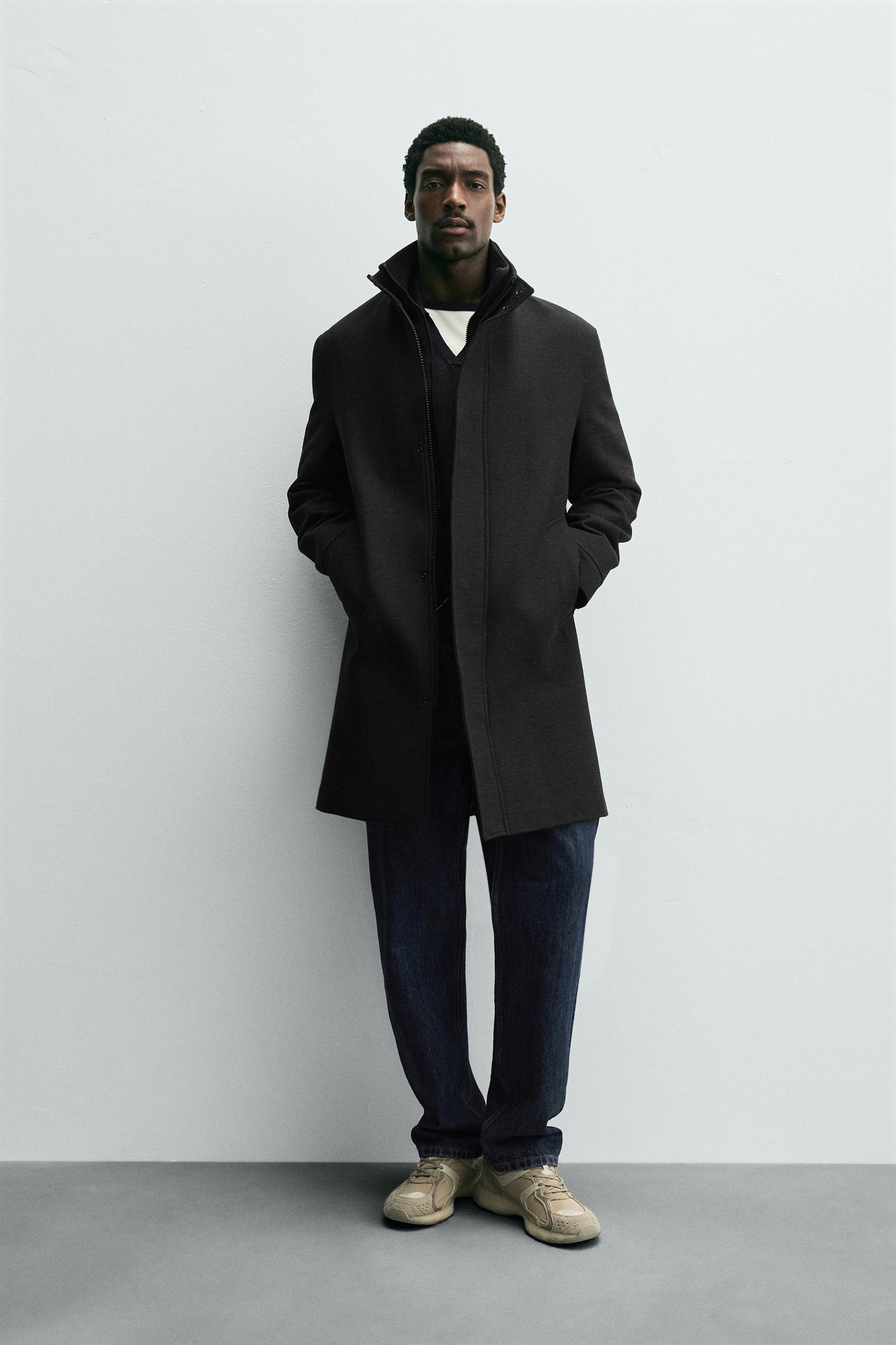COAT WITH DETACHABLE COLLAR - Image 1