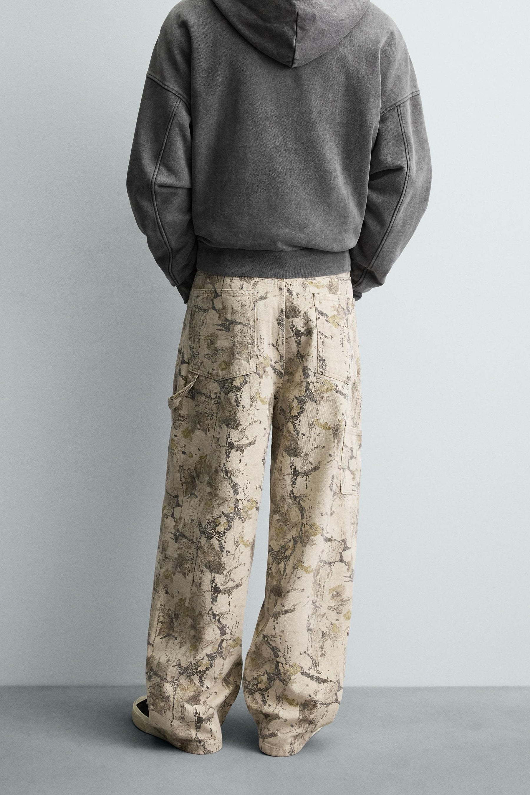 ABSTRACT PRINT BAGGY FIT CARPENTER TROUSERS - Image 3