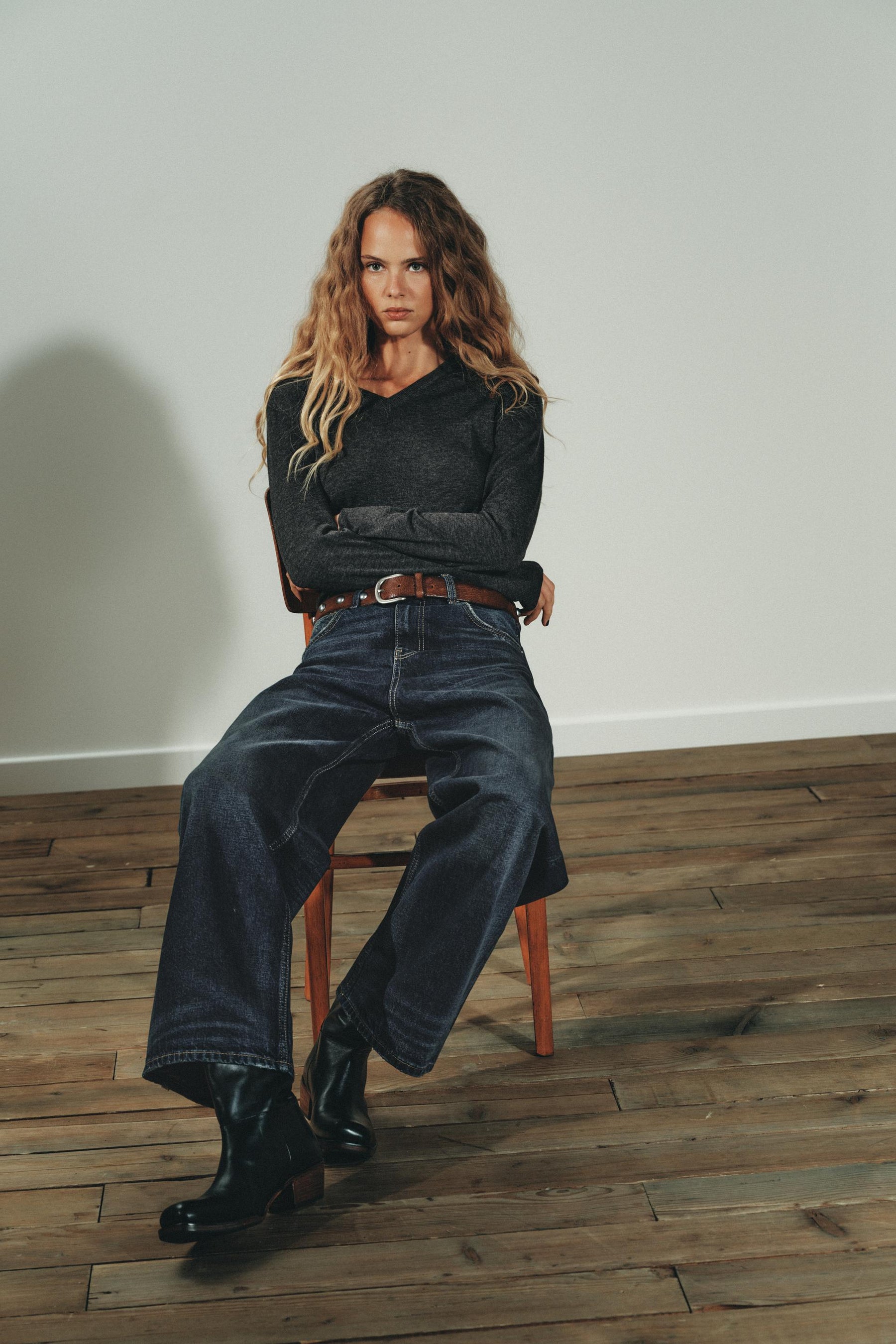 Baggy Mid-Waist Jeans