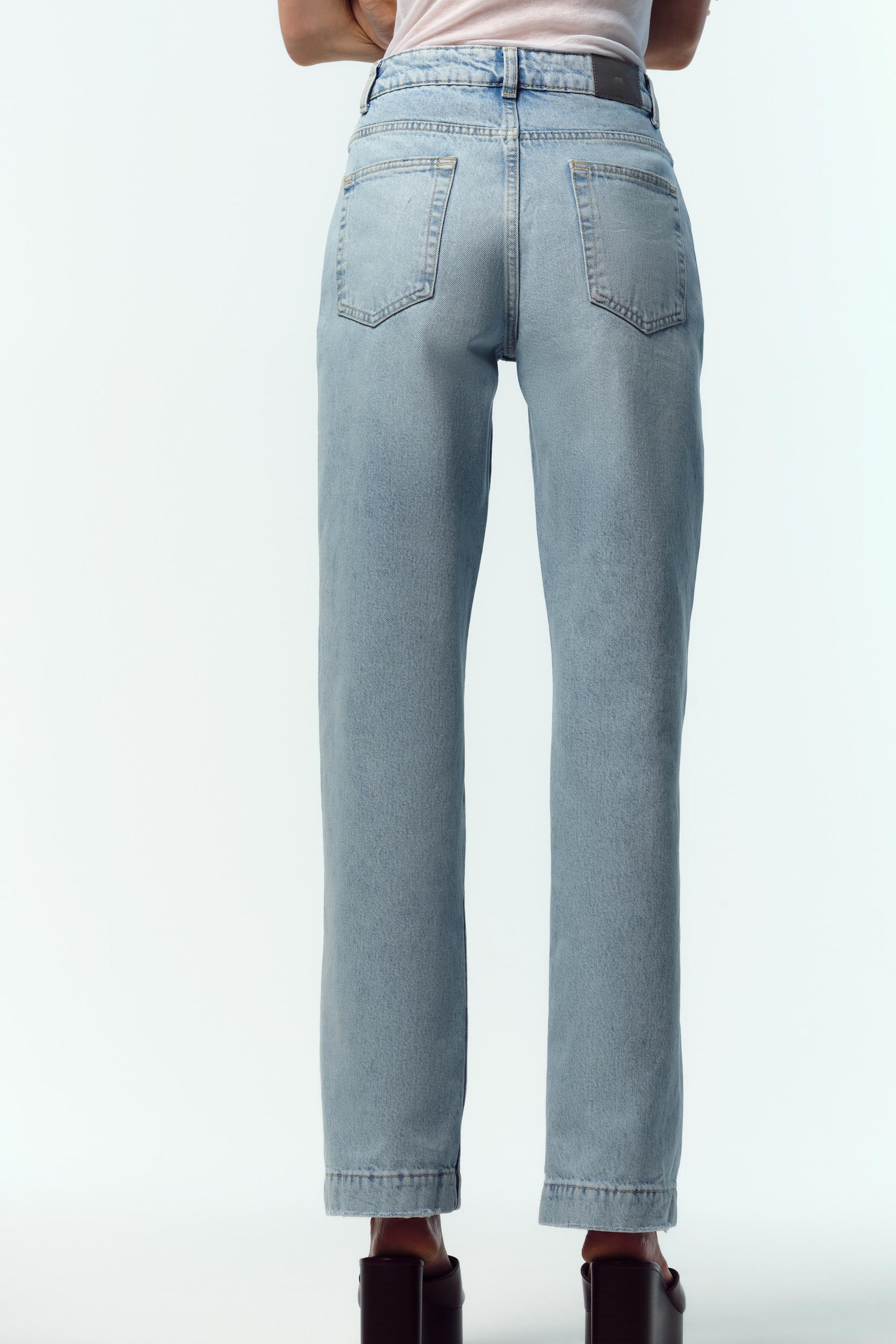 Straight mid-waist full-length jeans