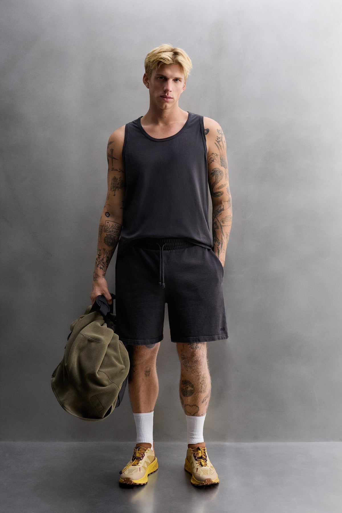 JOGGER SHORTS - Image 1