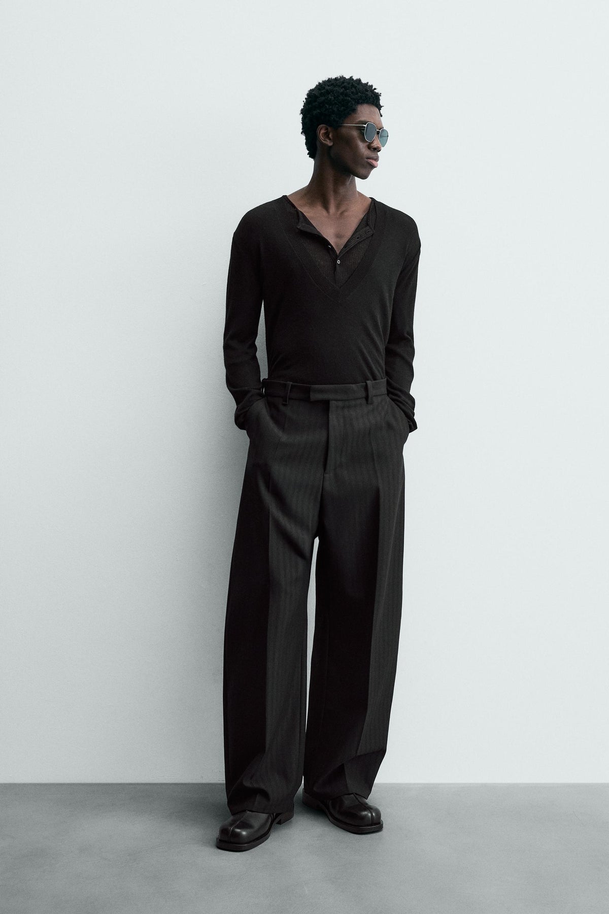 LIMITED EDITION WOOL V-NECK JUMPER - Image 1