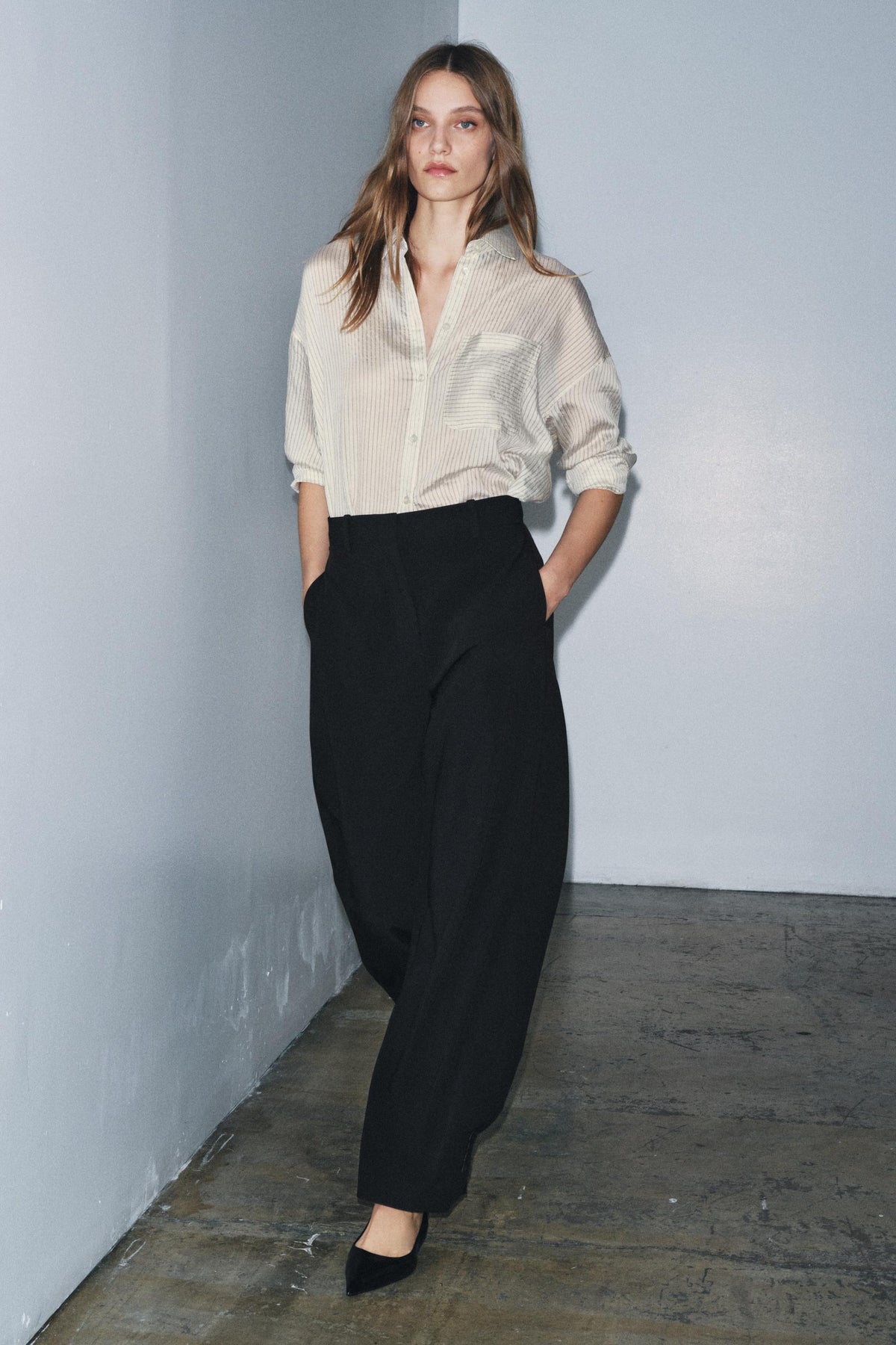 Balloon Trousers with Buttons