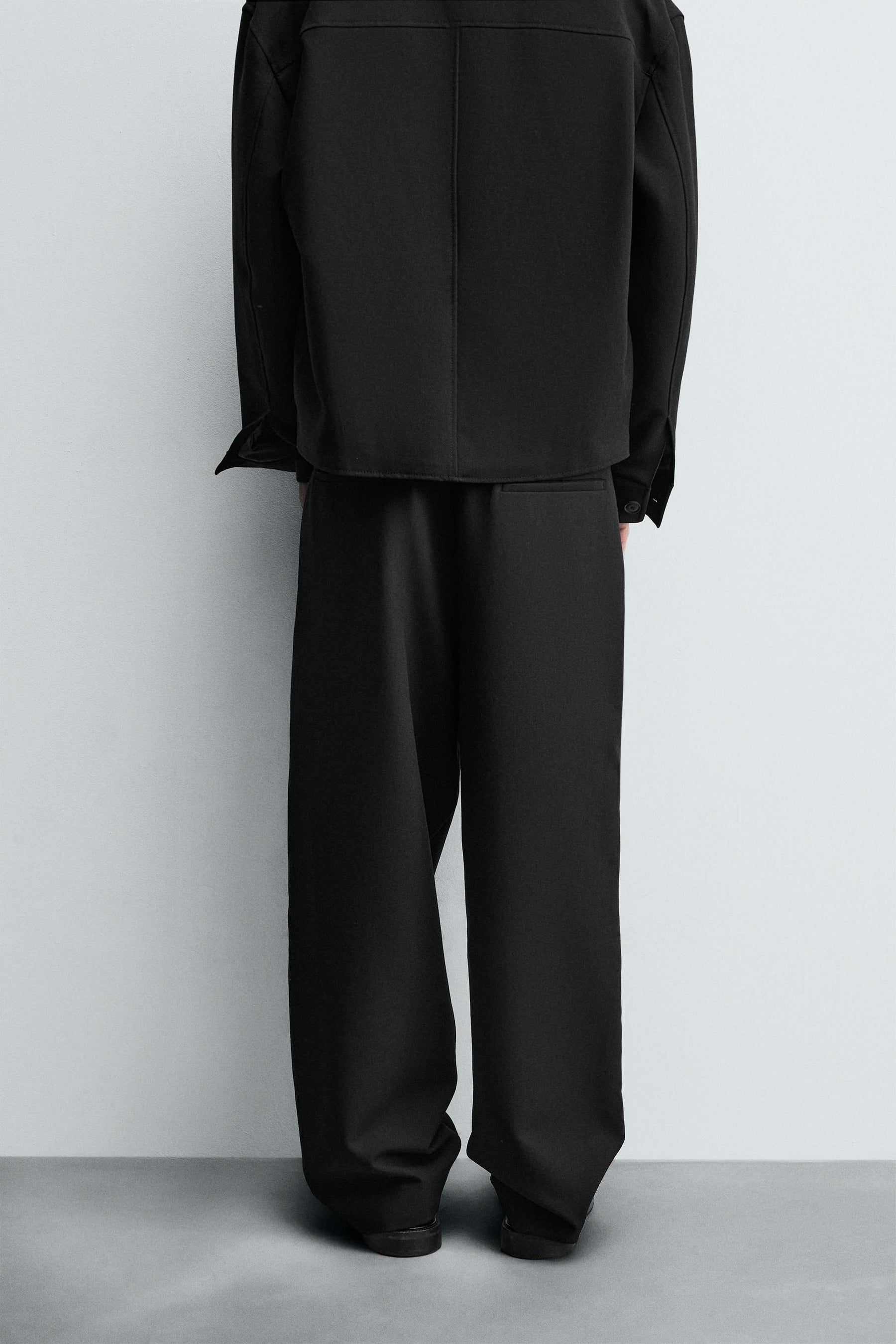 Pleated Relaxed-Fit Trousers