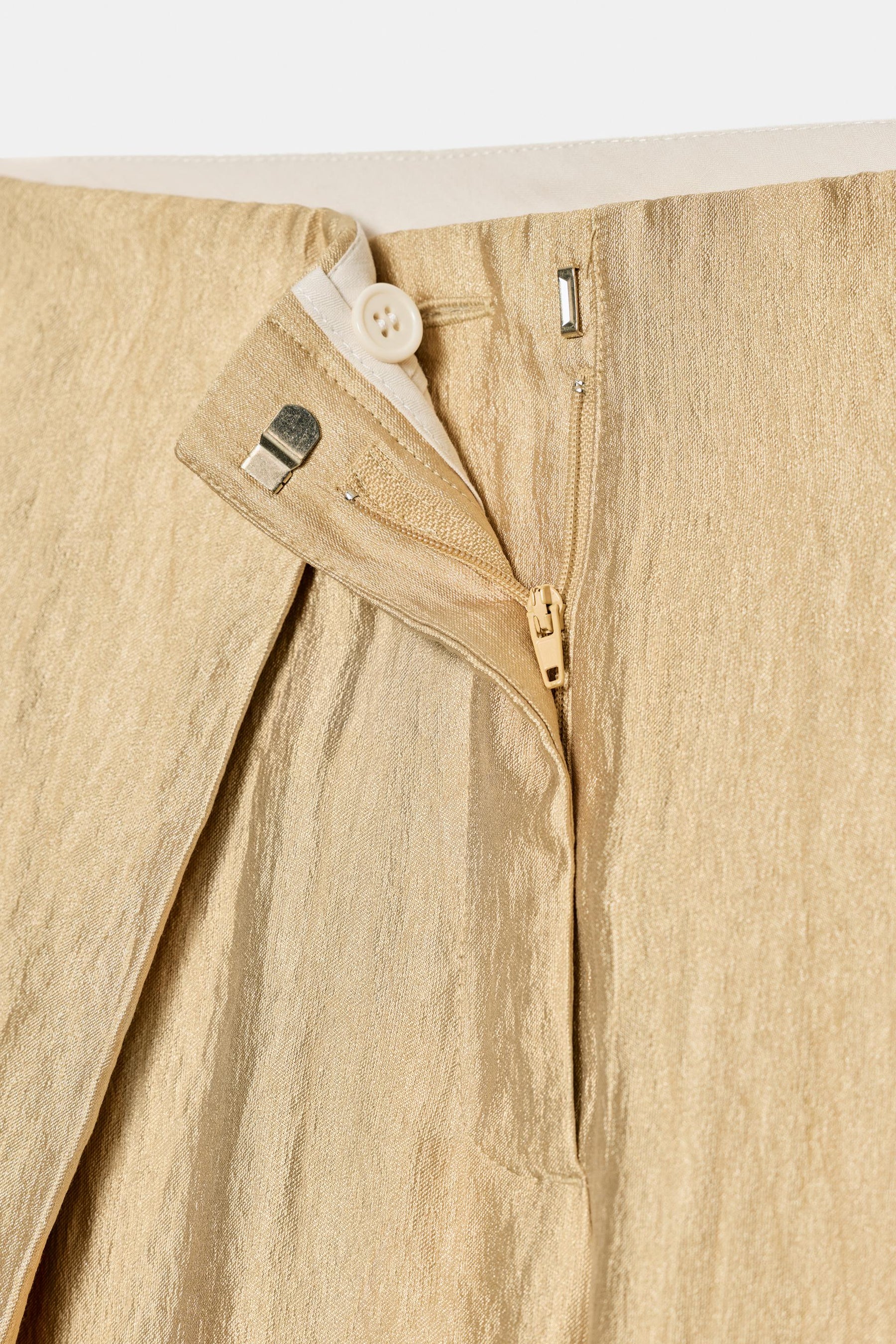 PLEATED METALLIC WIDE-LEG TROUSERS