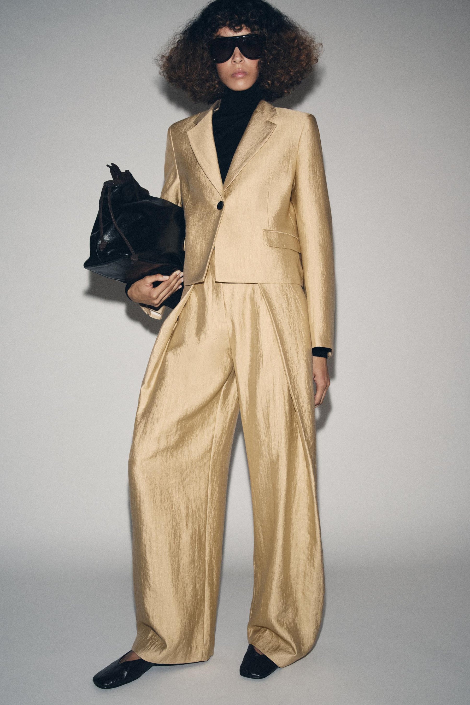 PLEATED METALLIC WIDE-LEG TROUSERS