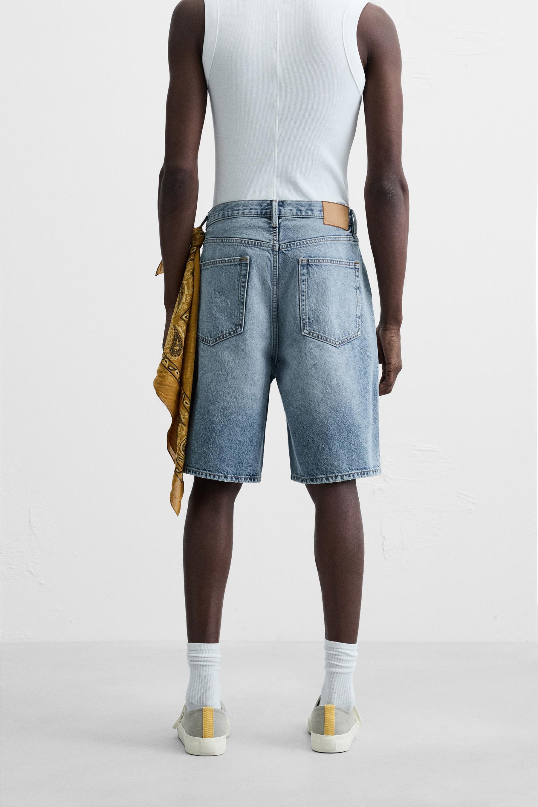 STRAIGHT-LEG DENIM BERMUDA SHORTS - Image 3