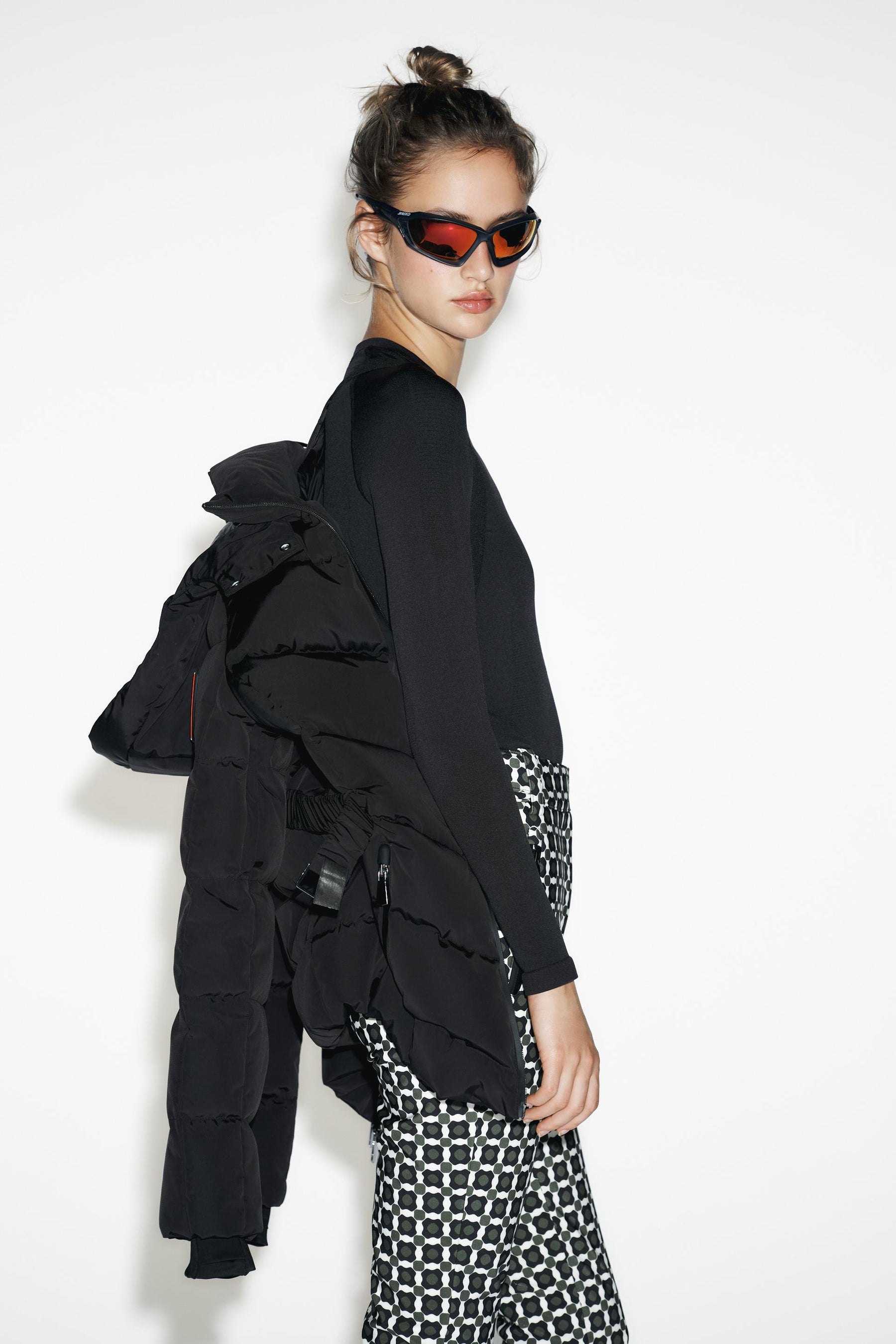 Water-resistant down puffer jacket