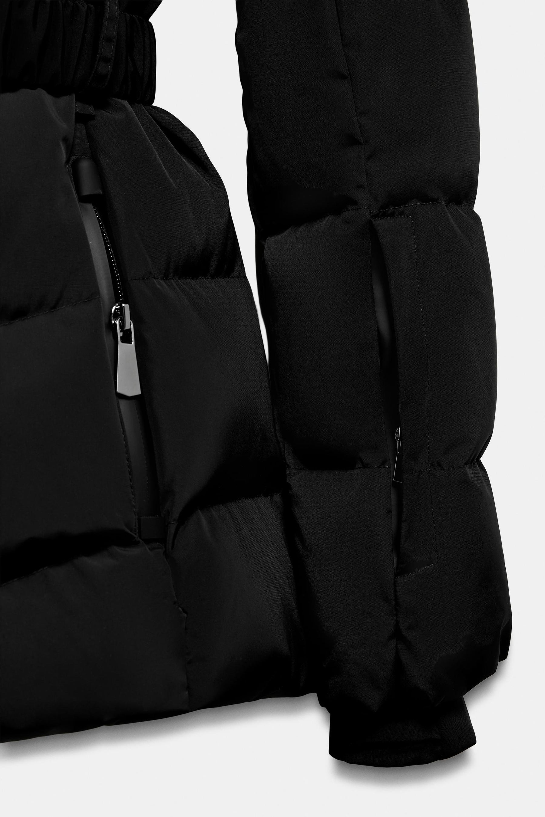 Water-resistant down puffer jacket