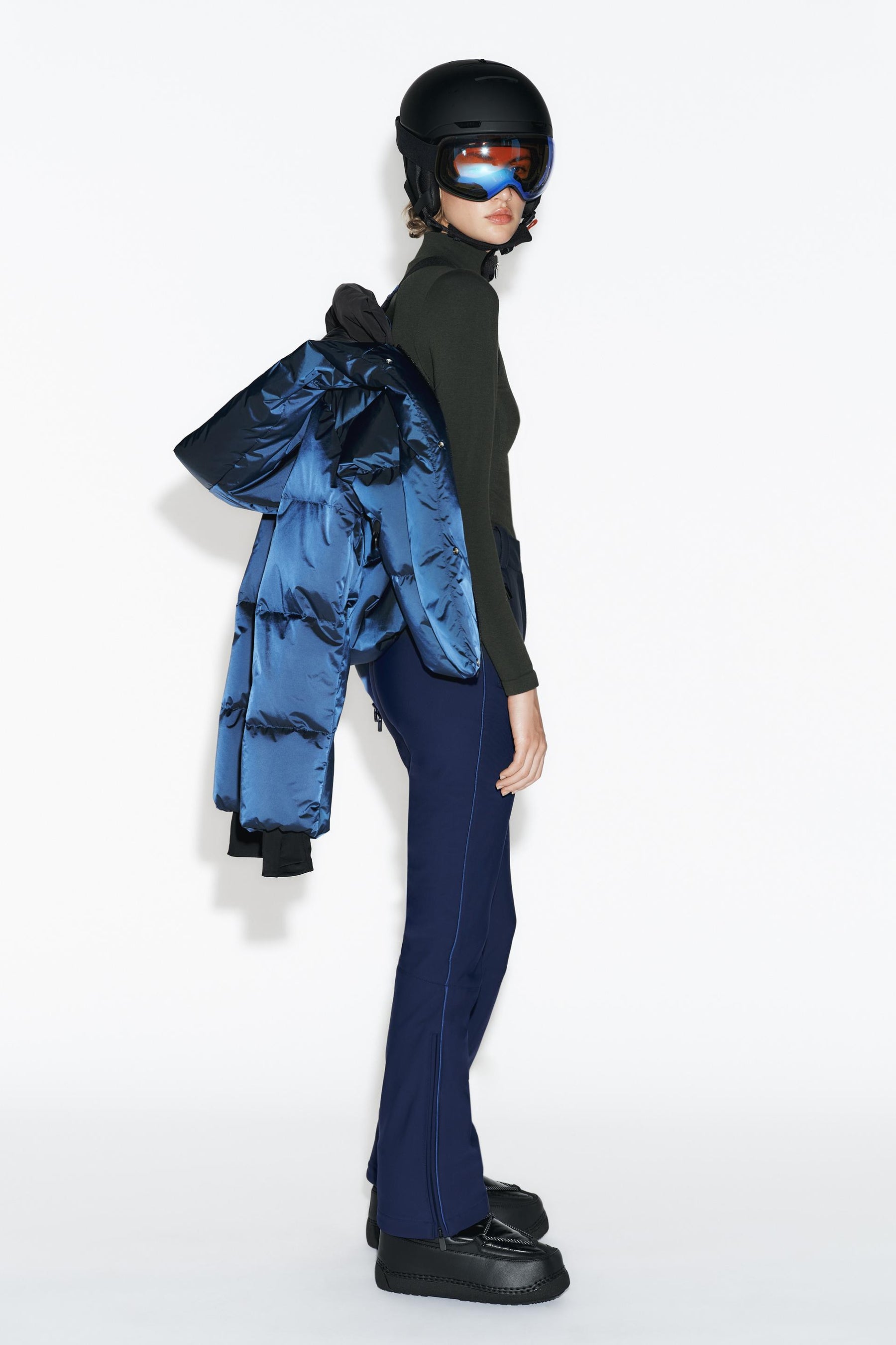 Water-resistant ski trousers