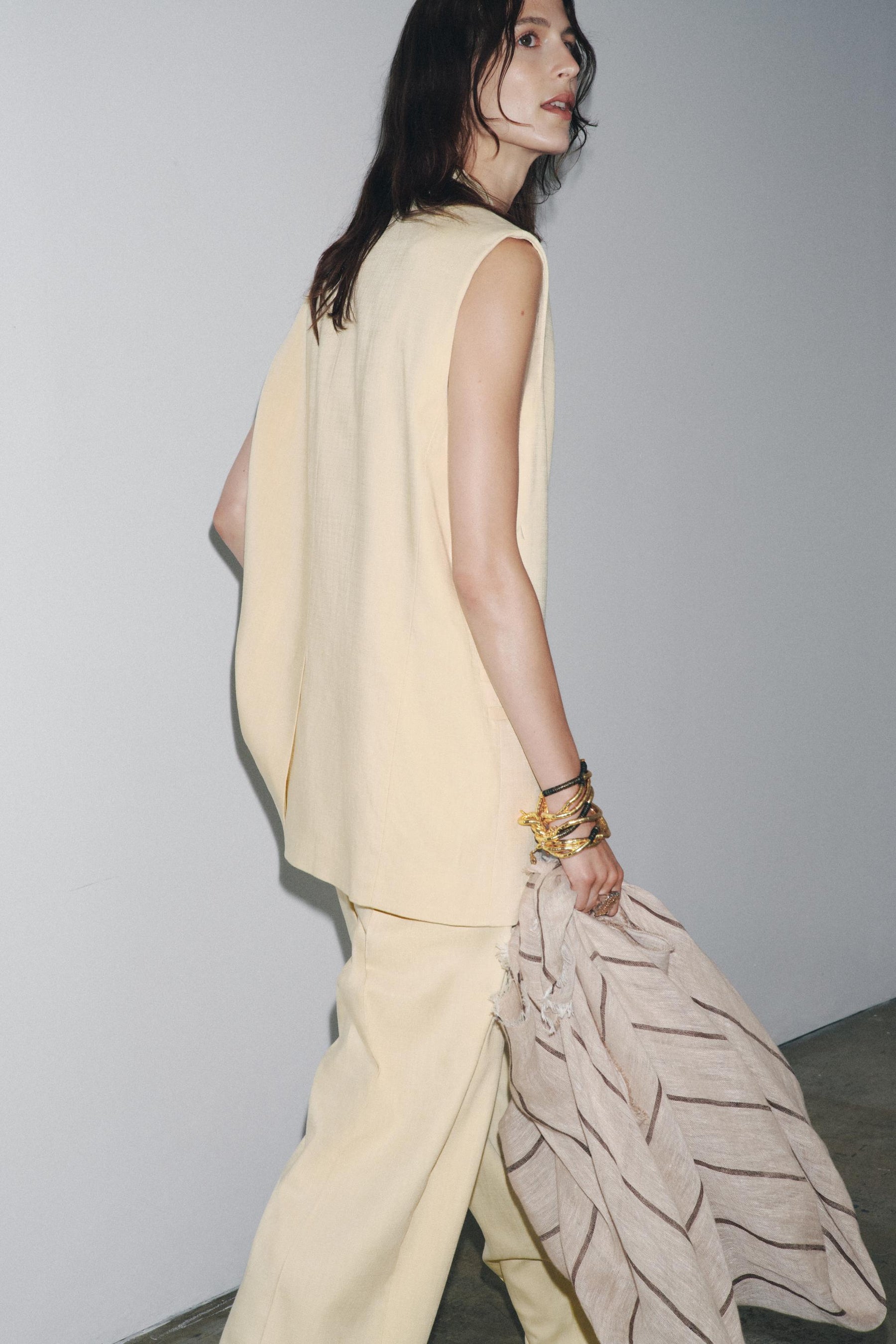 Wide-Leg Darted Trousers