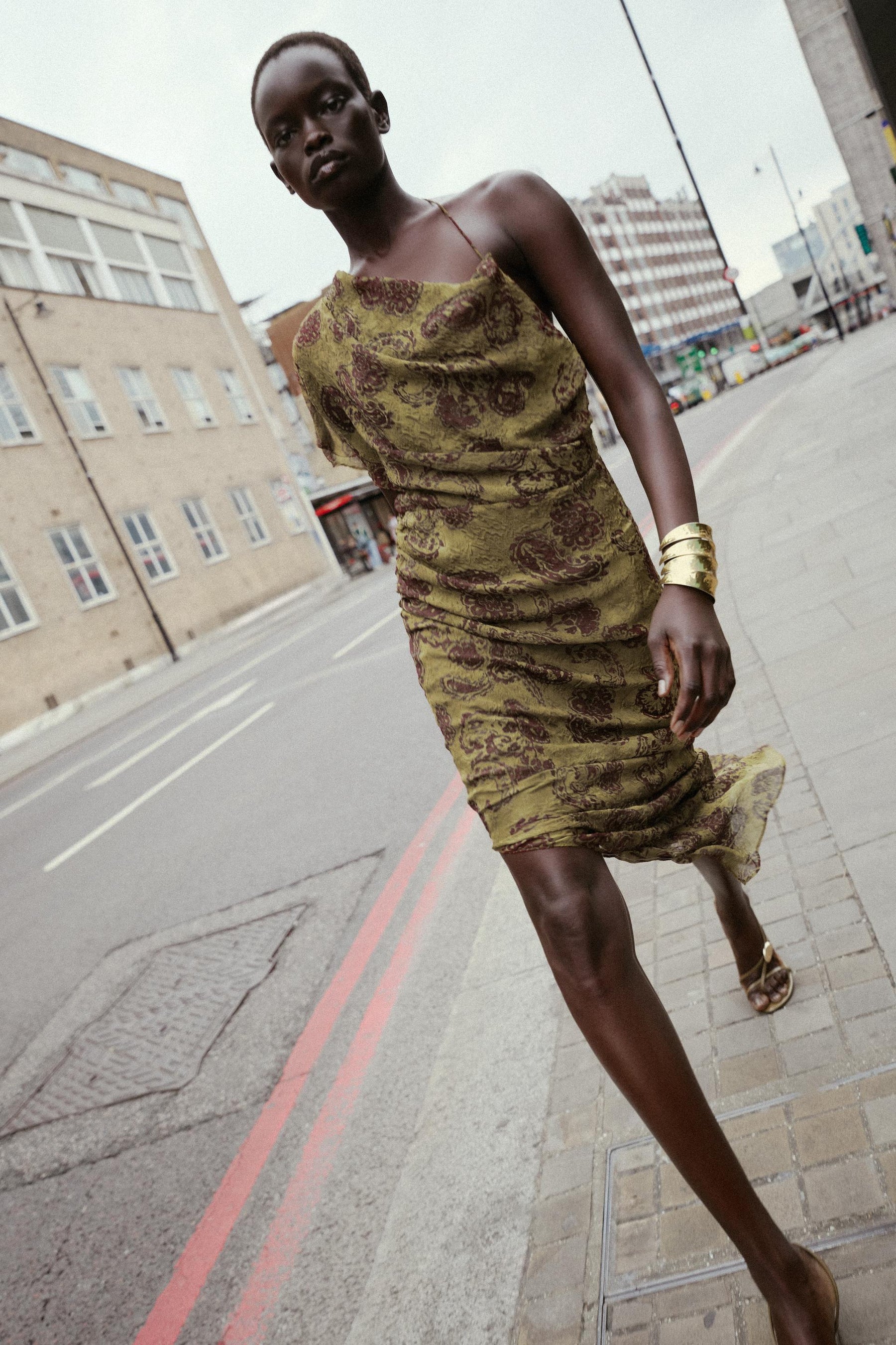 ASYMMETRIC PRINTED MIDI DRESS - Image 3